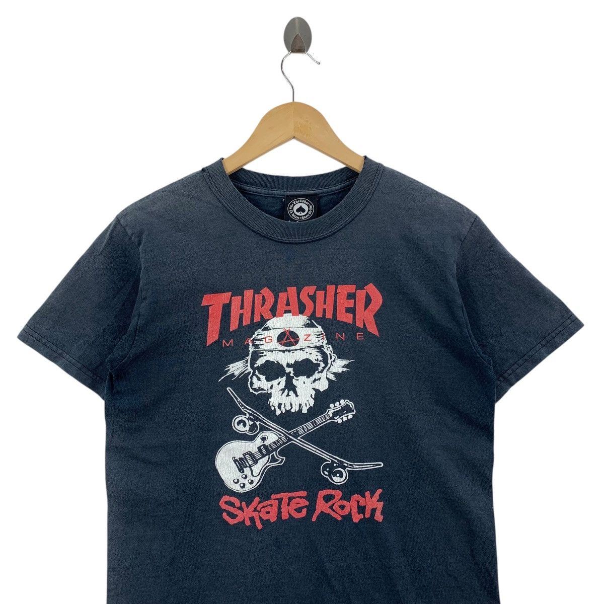 Thrasher Vintage Y2K THRASHER SKATE ROCK Skateboard Tshirt Size US S / EU 44-46 / 1 - 2 Thumbnail