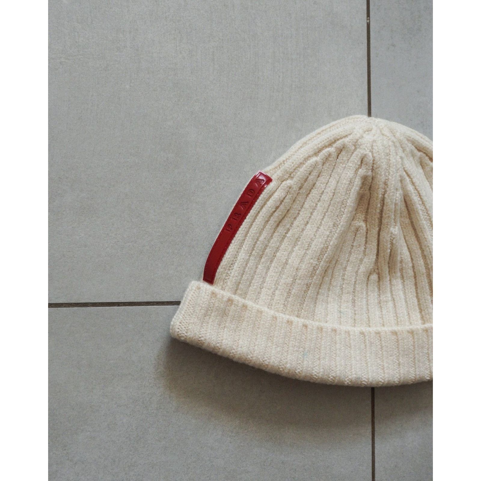 Prada Prada linea rossa red tab beige wool beanie hat Size ONE SIZE - 3 Thumbnail