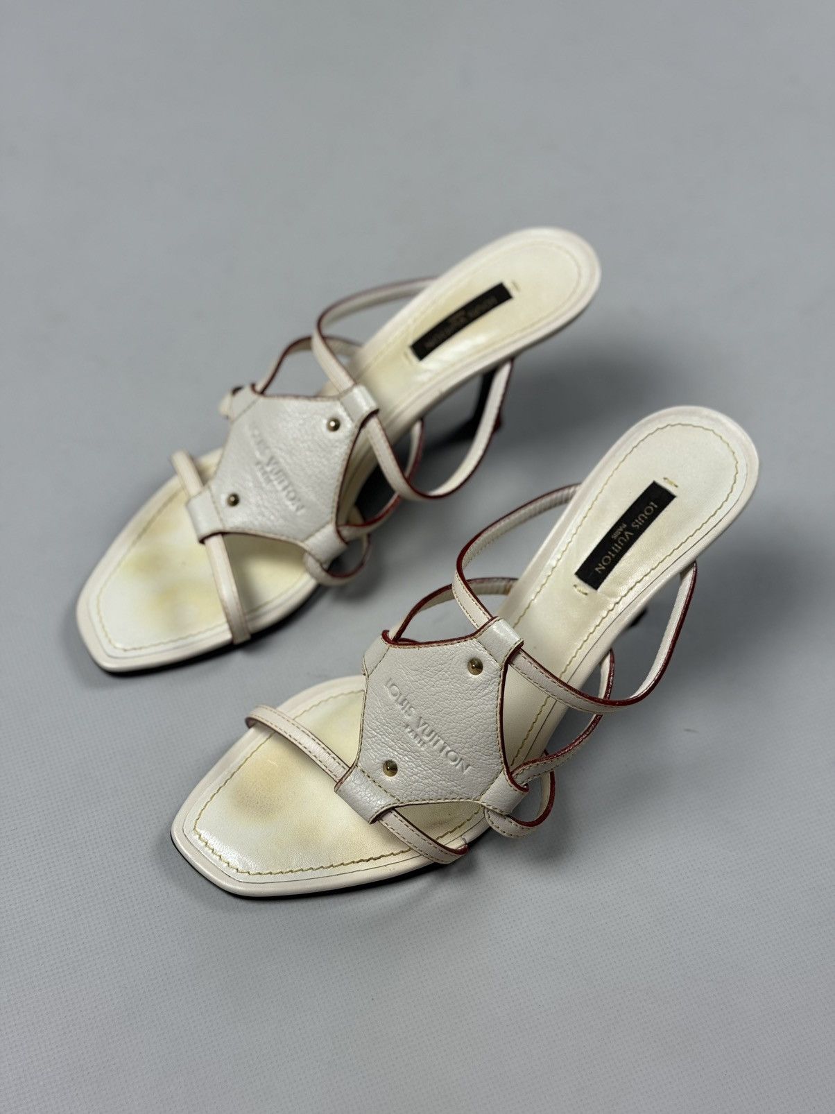 Louis Vuitton Louis Vuitton Cream Leather VTG Ankle Strap Heels Sandals Size US 8 / IT 38 - 11 Thumbnail