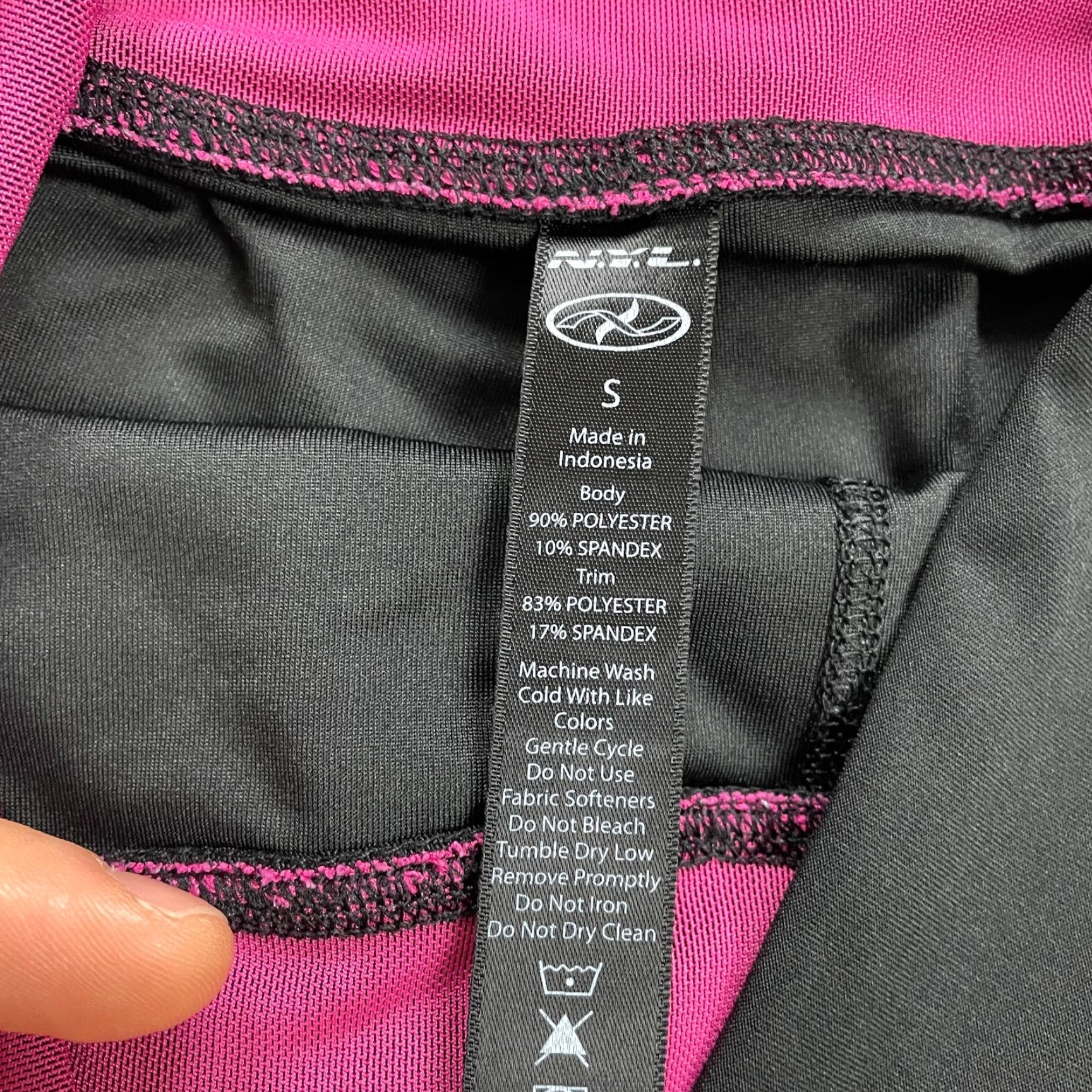 Vintage VINTAGE N.Y.L. Cropped Leggings Womens Large Black Mid Rise Capri Active Yoga Gym 26x21 Size 28" / US 6 / IT 42 - 4 Thumbnail