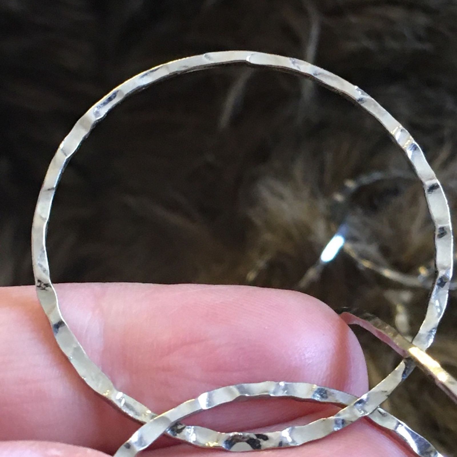 Jewelry Graduated silver tone hammered link necklace Size ONE SIZE - 5 Thumbnail