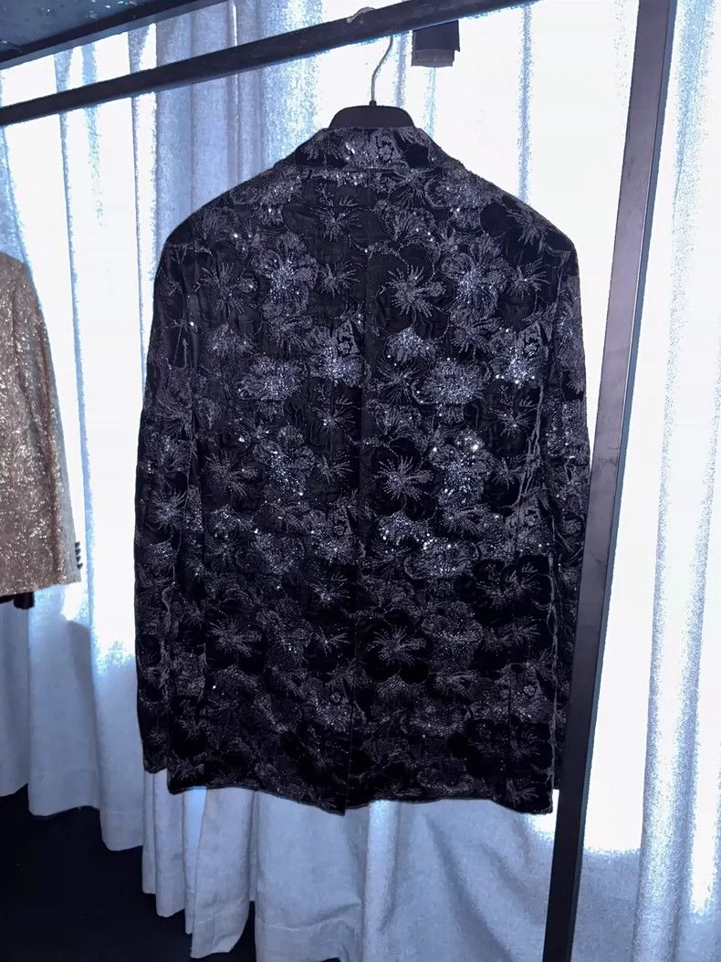 Saint Laurent Paris Saint Laurent 21SS Black Velvet Hibiscus blazer 2504-Nextar Size 46R - 2 Thumbnail