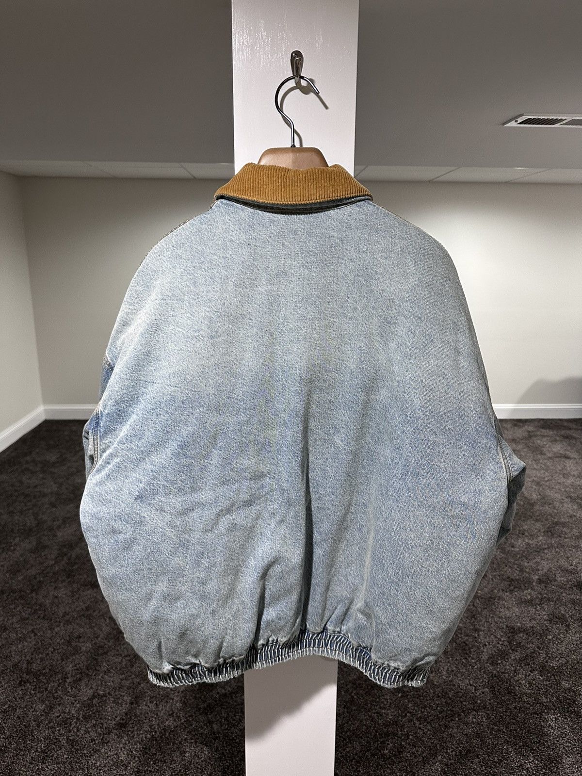 Miu Miu Miu Miu FW24 Corduroy Collar Light Wash Denim Jacket Size US L / EU 52-54 / 3 - 2 Thumbnail