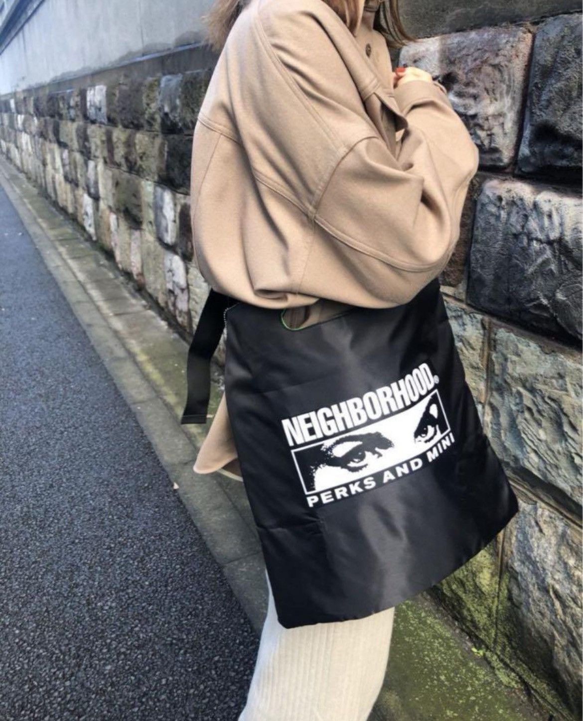 Neighborhood × Perks And Mini neighborhood × perks and mini 2 way Vinyl Bag + Keychain Size ONE SIZE - 10 Thumbnail