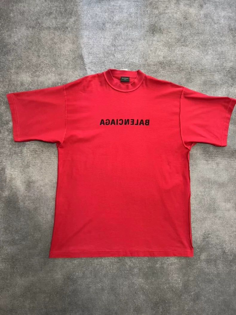Balenciaga Balenciaga Solid color logo with short sleeves on both sid Size US S / EU 44-46 / 1 - 1 Thumbnail