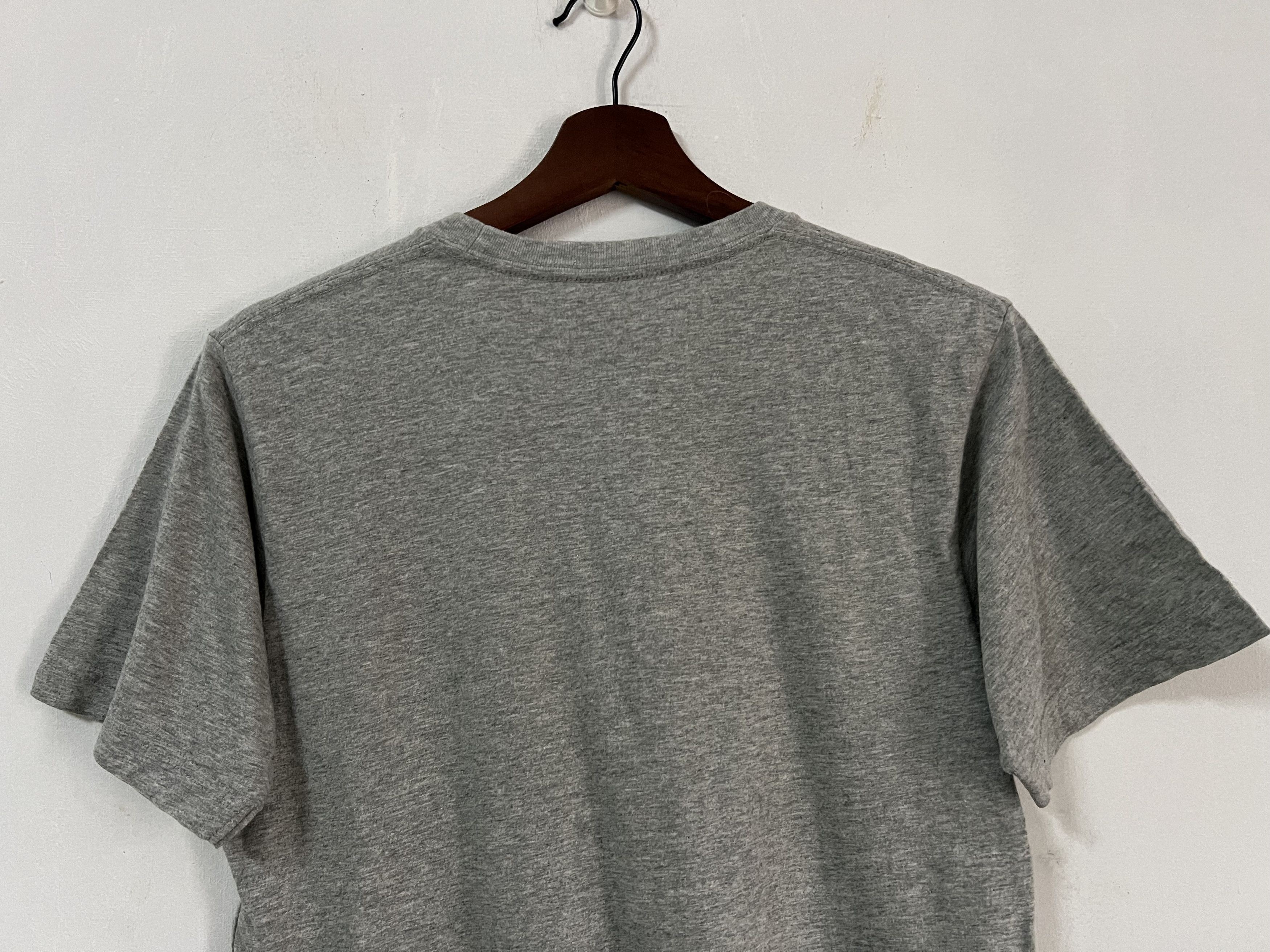 Disney Mickey Mouse Uniqlo Tee Size US S / EU 44-46 / 1 - 6 Thumbnail