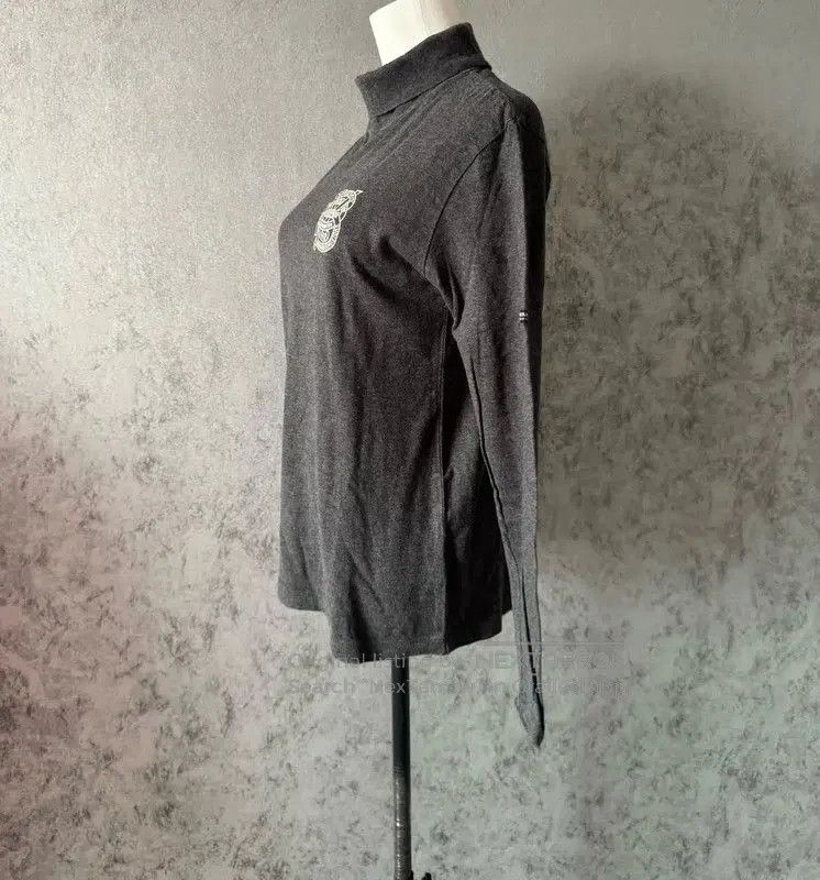 Burberry Burberry Long Sleeve Cotton T-Shirt in Dark Gray. Size M / US 6-8 / IT 42-44 - 3 Thumbnail