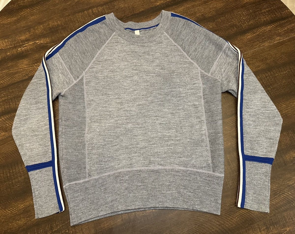 Athleta Athleta Gray Extra Fine Merino Wool Blend Sweater Size M Size M / US 6-8 / IT 42-44 - 1 Thumbnail
