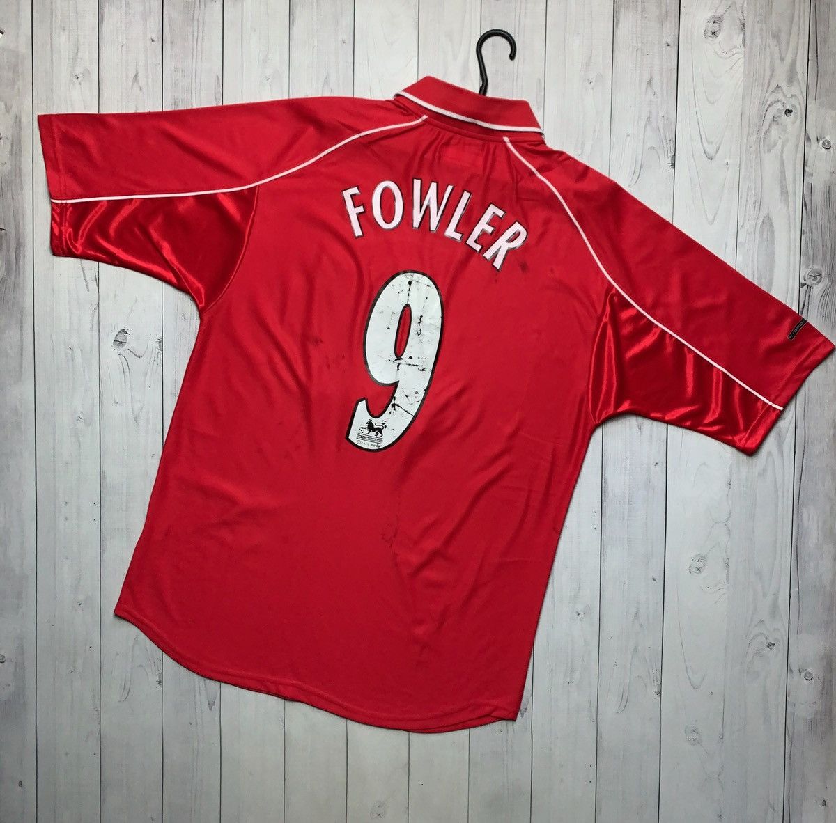 Vintage Vintage Liverpool soccer jersey size L 9 Fowler Reebok UEFA Size US L / EU 52-54 / 3 - 1 Thumbnail