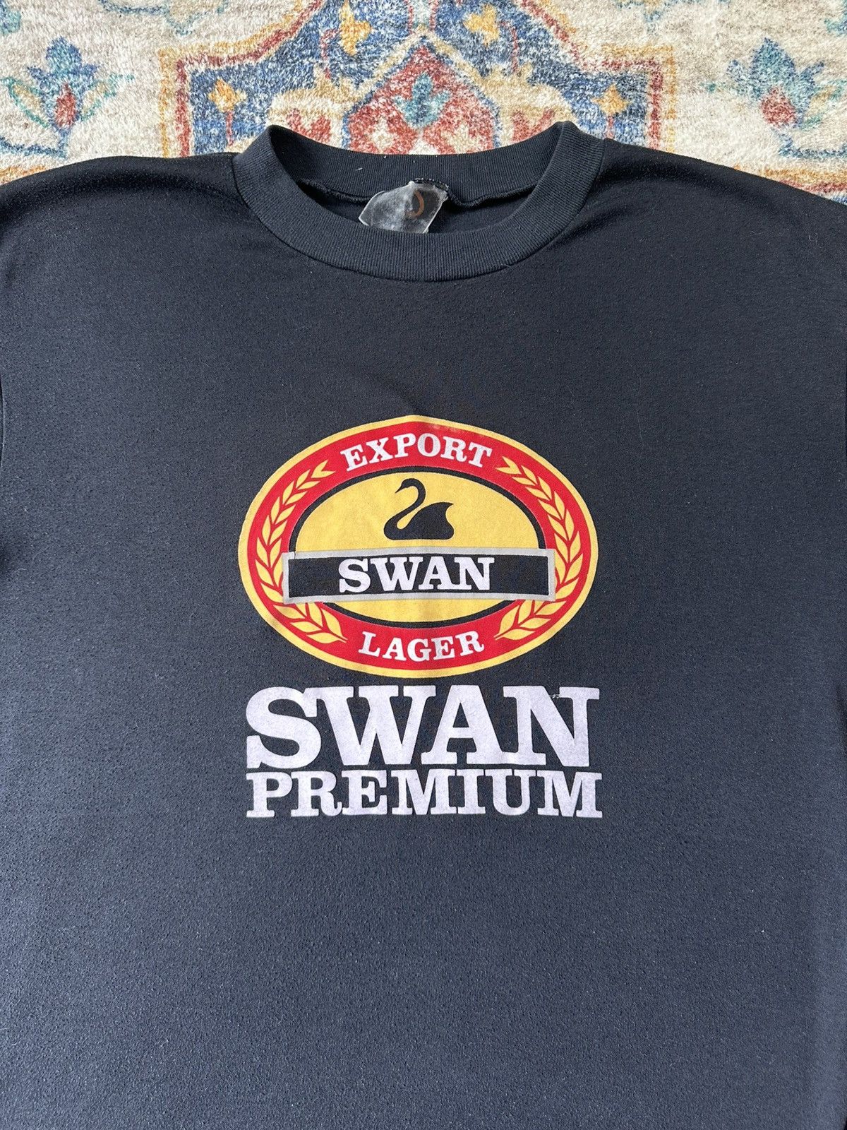 Vintage Vintage Swan Lager Beer T-shirt Medium Size US M / EU 48-50 / 2 - 4 Thumbnail
