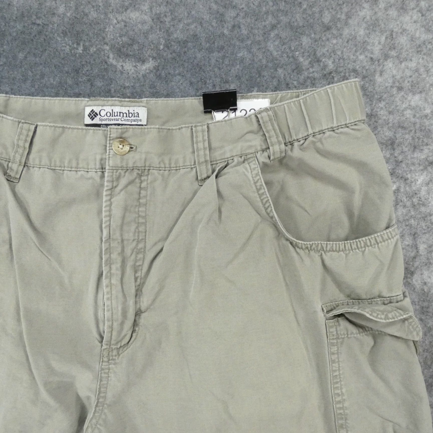 Vintage Columbia Shorts Mens 38 Cargo Flat Front Brown Outdoors Casual Size US 37 - 6 Thumbnail