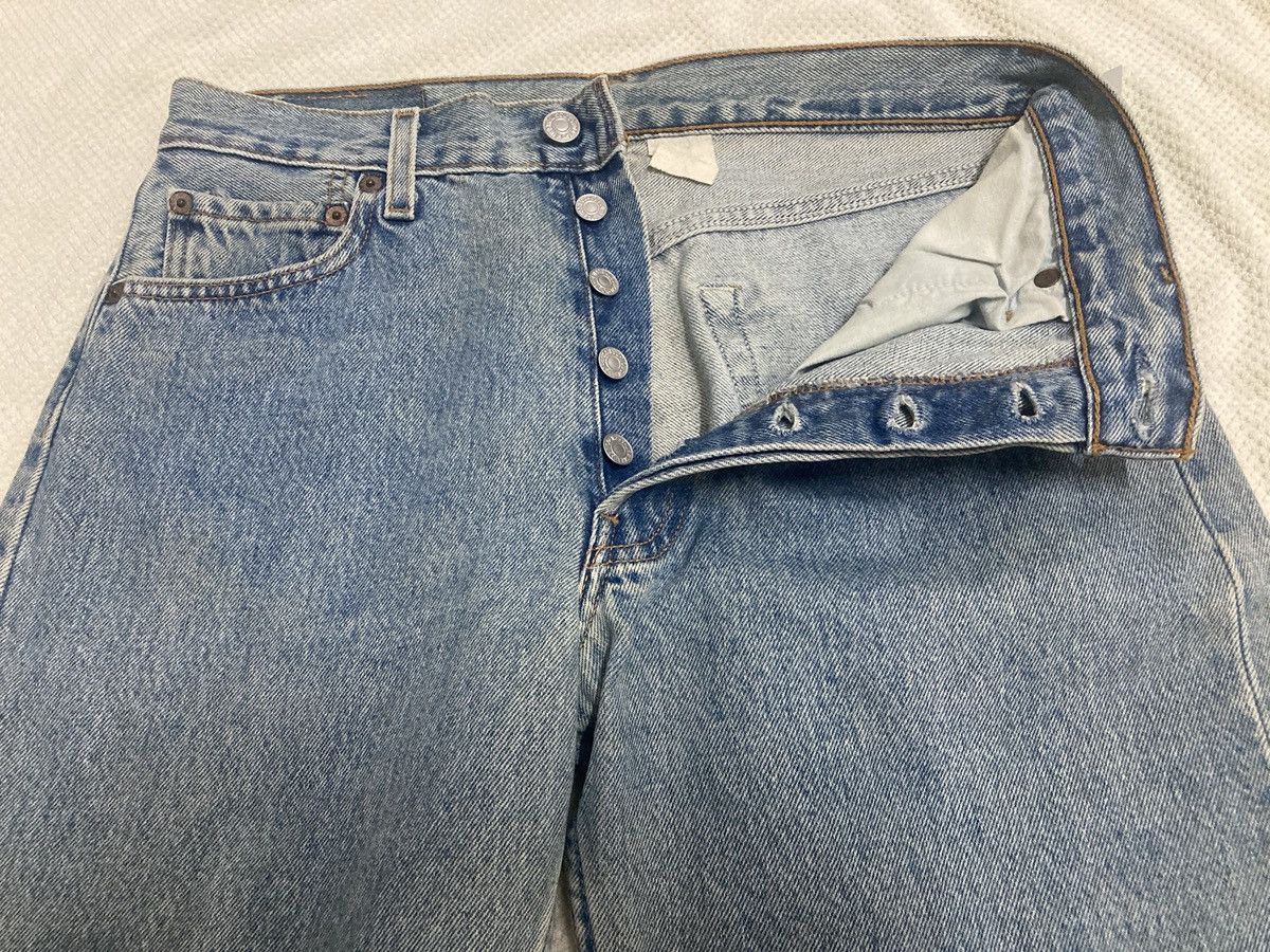 Levi's Vintage Y2K Levis 501 jeans Made in Honduras for Men Size US 30 / EU 46 - 3 Thumbnail