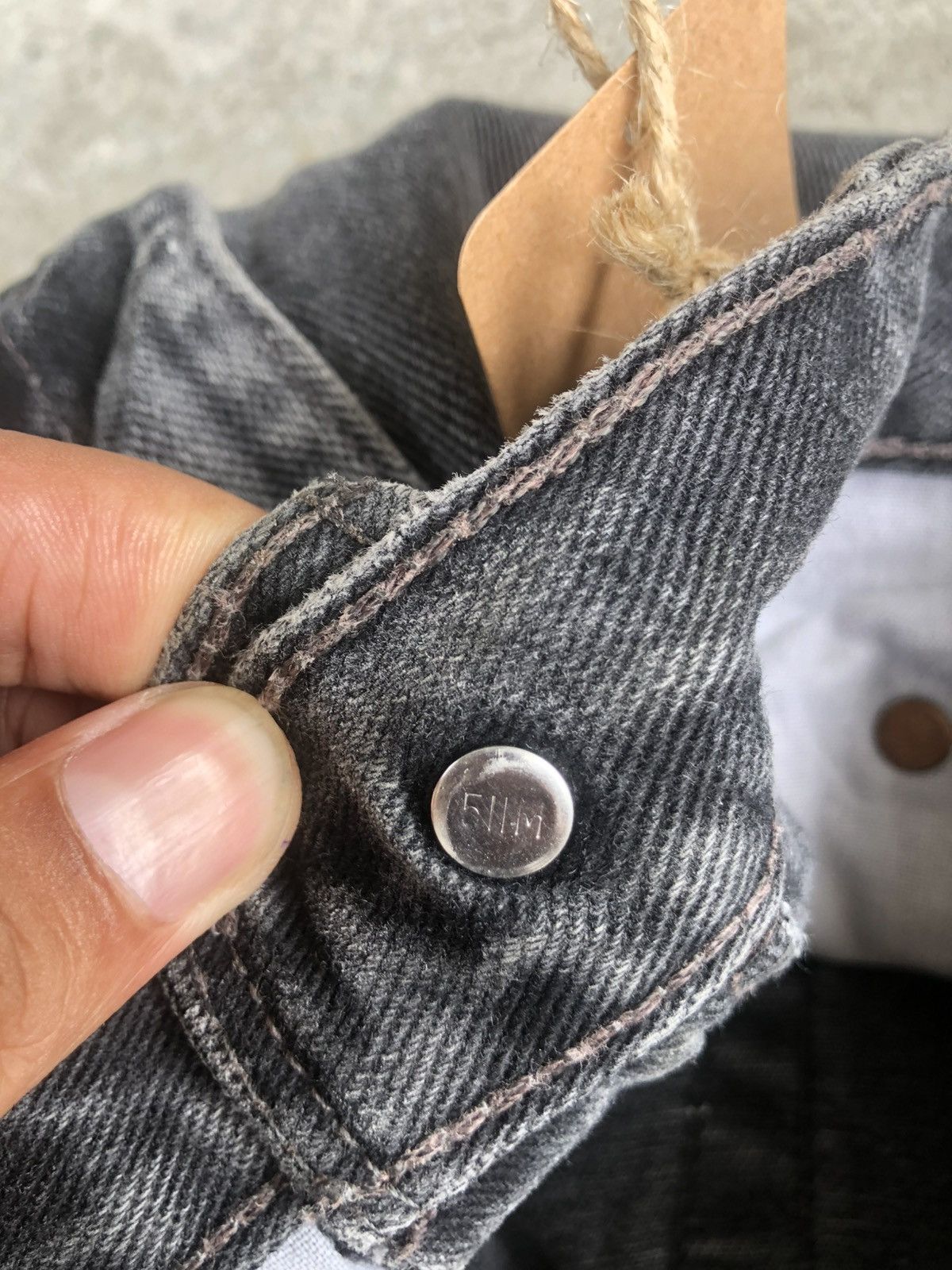 Levi's Y2k Levi’s 550 Distressed Jeans Relaxed Fit Size US 31 - 20 Thumbnail