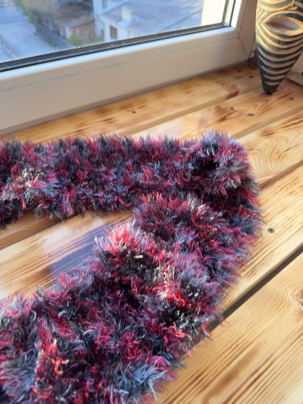 Japanese Brand 00s Archive Japanese Y2K Fuzzy Shaggy Scarf Anime Kawaii Size ONE SIZE - 4 Thumbnail
