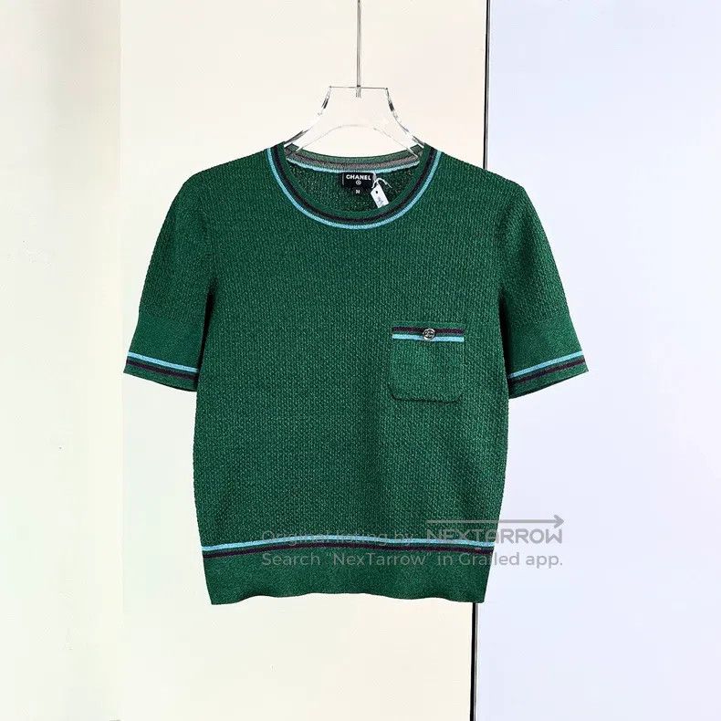 Chanel Chanel 23A dark green knitted short sleeves Size XS / US 0-2 / IT 36-38 - 1 Thumbnail