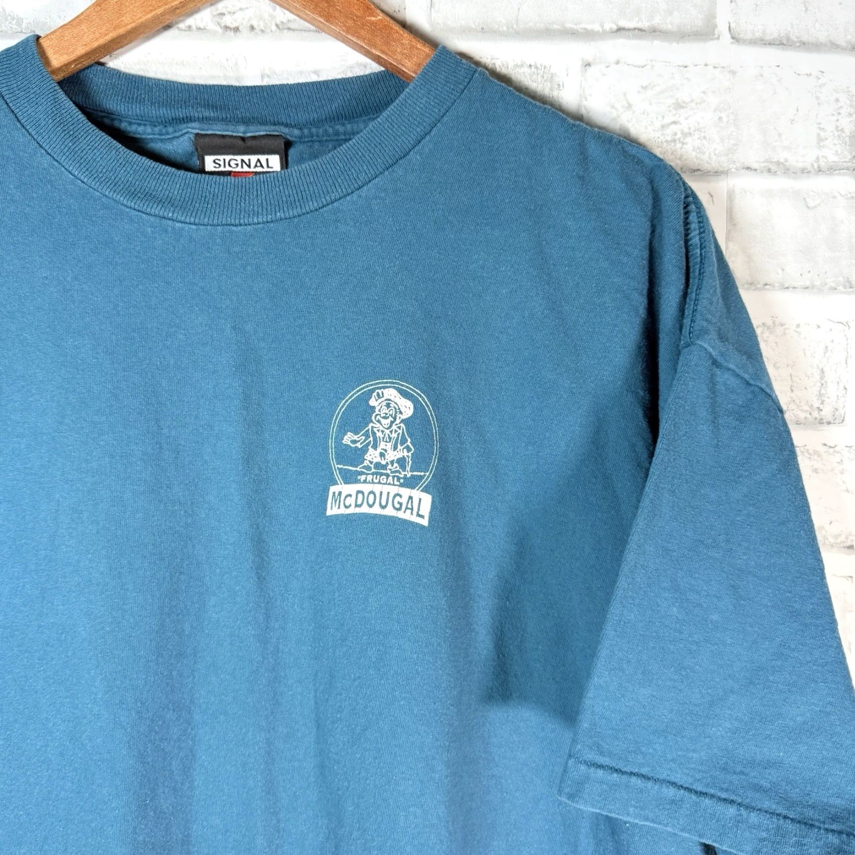 Vintage VINTAGE Signal Sport USA Graphic Tee Mens XL Blue Single Stitch Size US XL / EU 56 / 4 - 2 Thumbnail