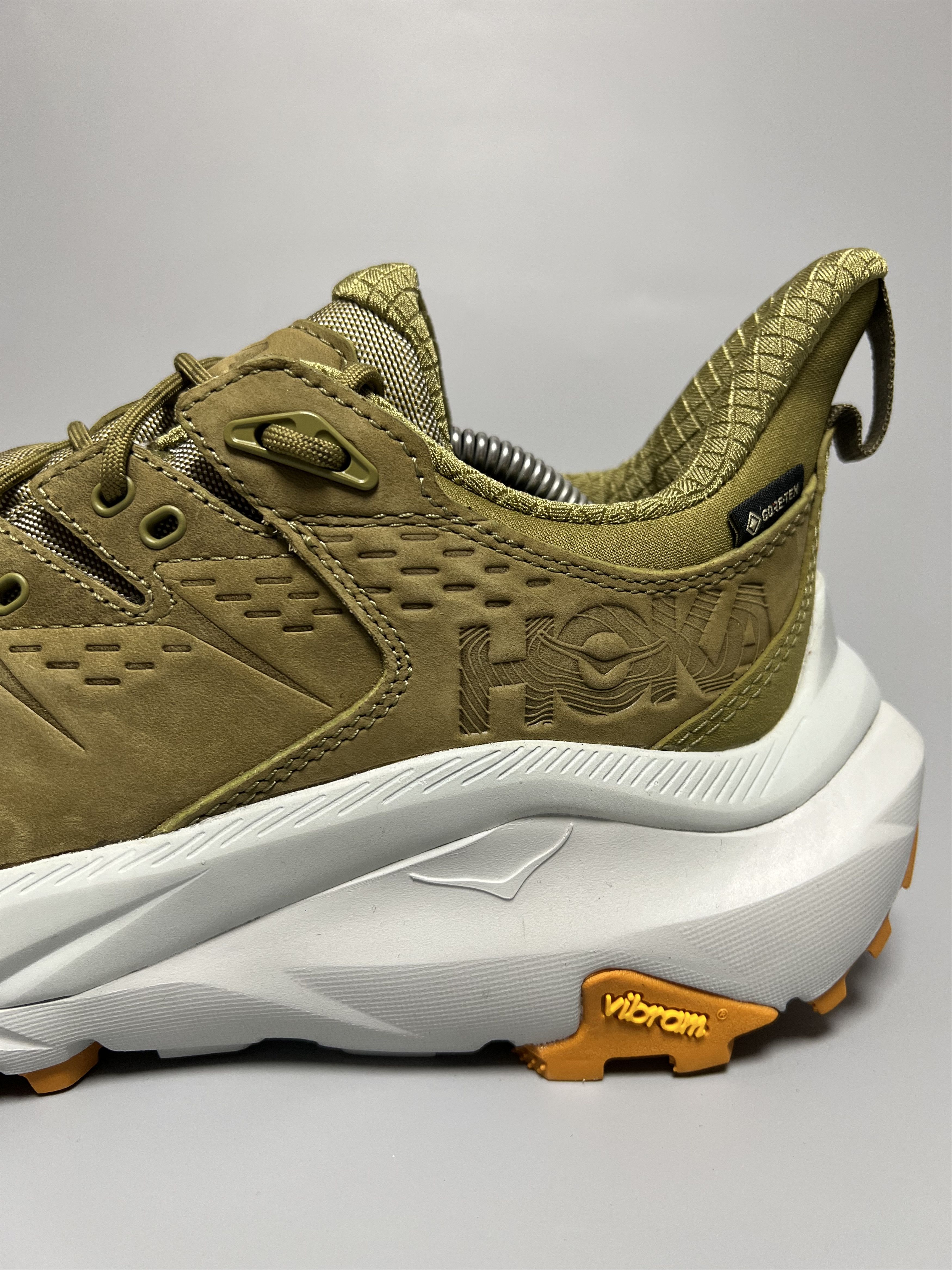 Goretex Hoka One One Kaha 2 Mid GTX Trekking Hiking Shoes Size US 9 / EU 42 - 9 Thumbnail