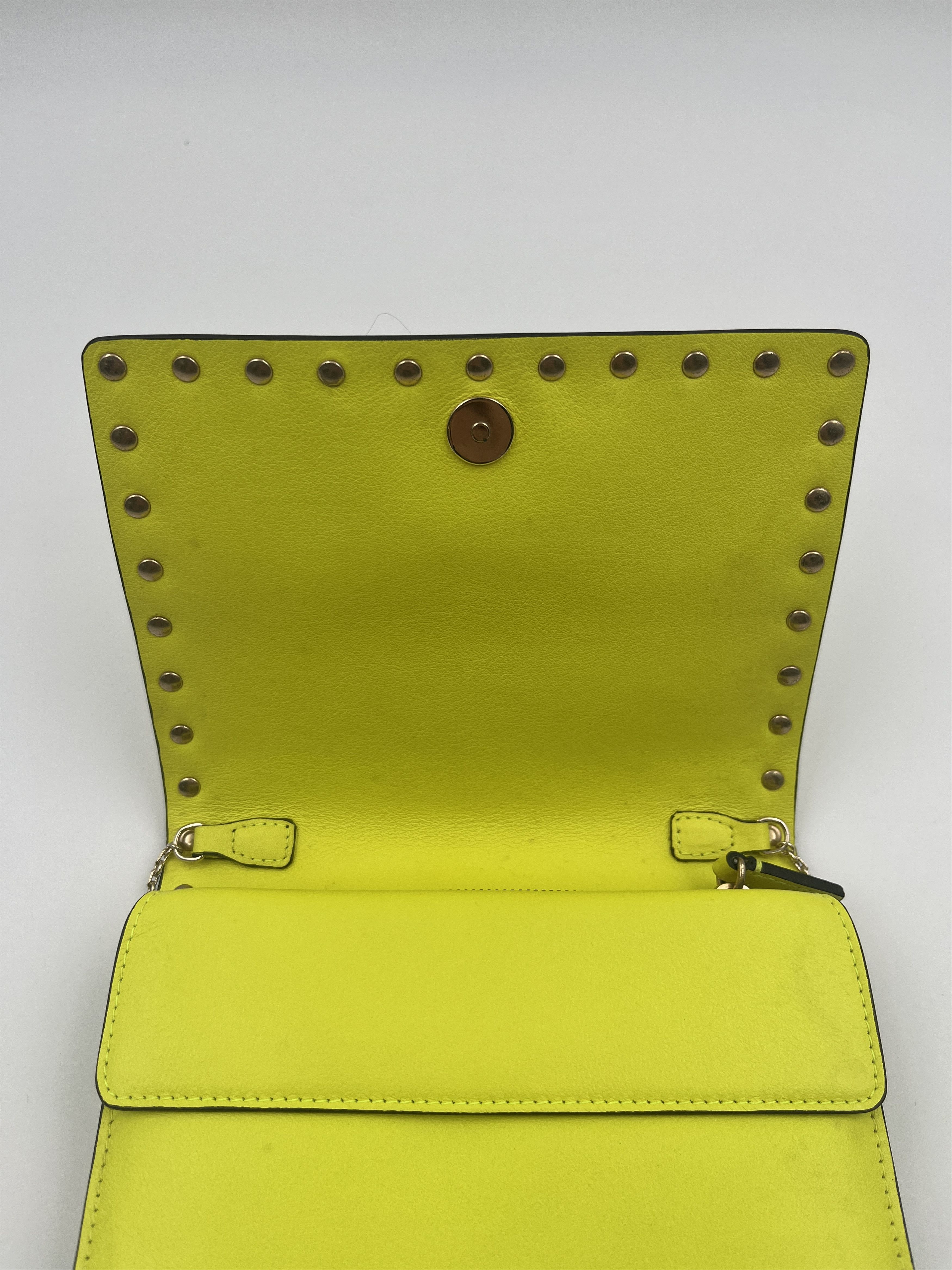 Valentino Valentino Neon Yellow Rockstud Handbag Size ONE SIZE - 5 Thumbnail