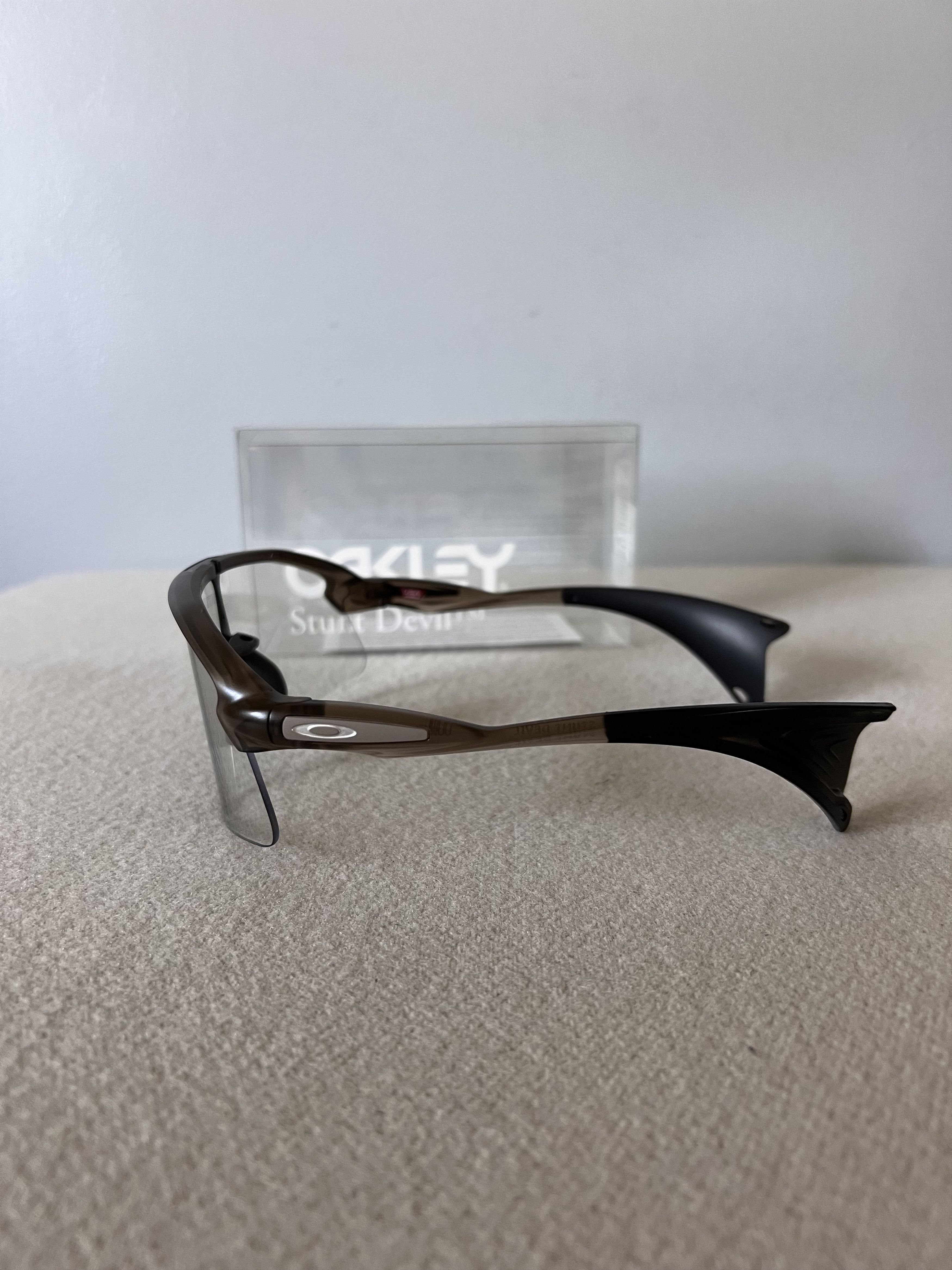 Oakley × Satisfy Satisfy Running Oakley Stunt Devil Sunglasses in Matte Brown Size ONE SIZE - 3 Thumbnail