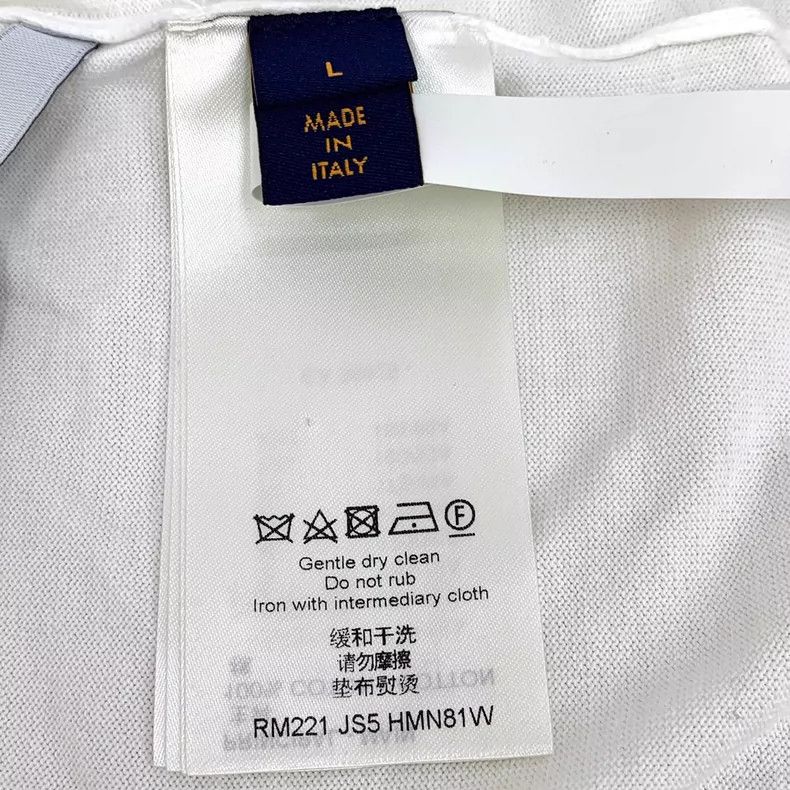 Louis Vuitton Louis Vuitton 22 white logo monogram cotton crewneck short Size US L / EU 52-54 / 3 - 8 Thumbnail