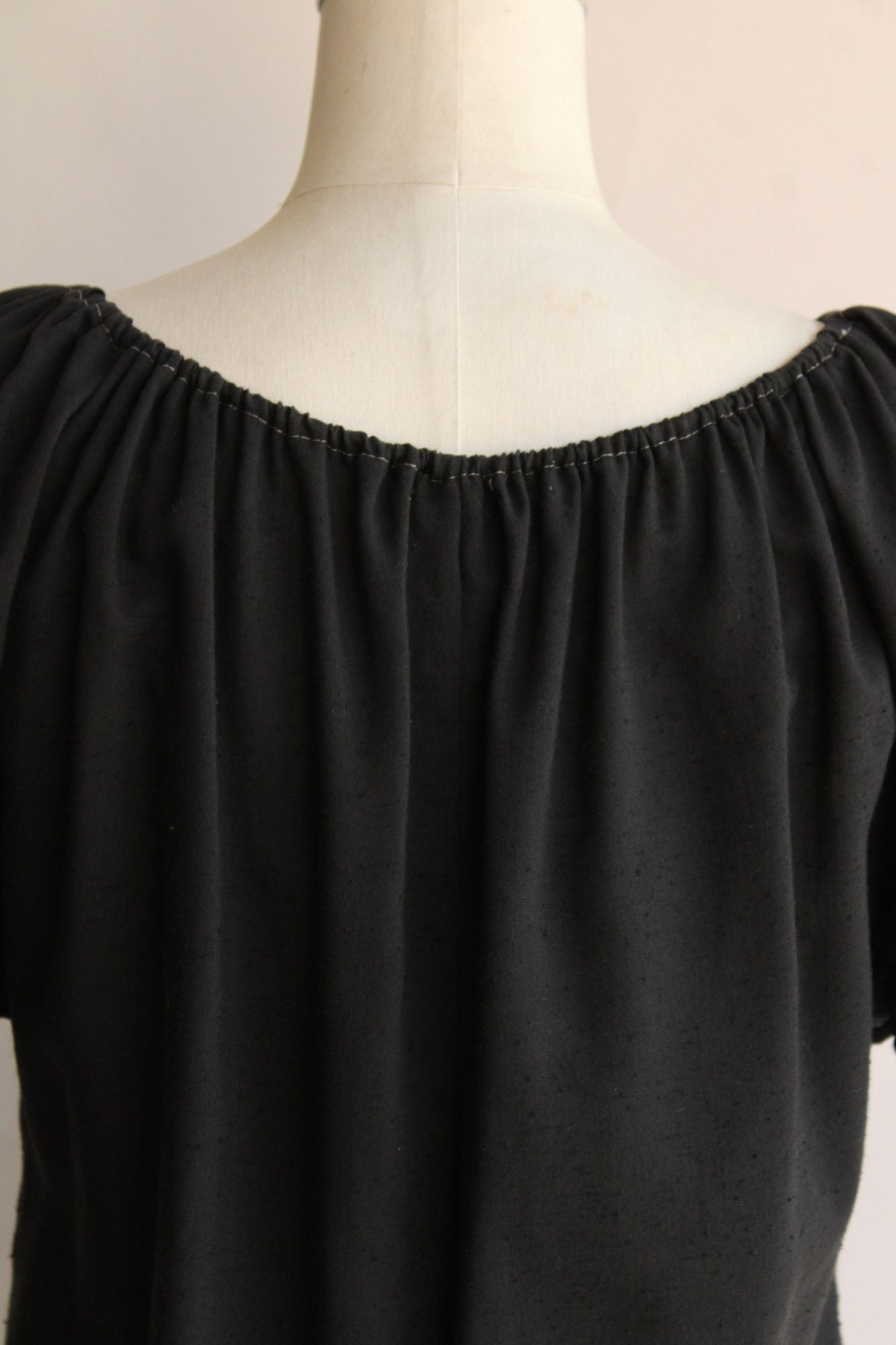 Vintage Vintage 1970s 1980s Blouse, Black Peasant Shirt, Keyhole Nec Size M / US 6-8 / IT 42-44 - 8 Thumbnail