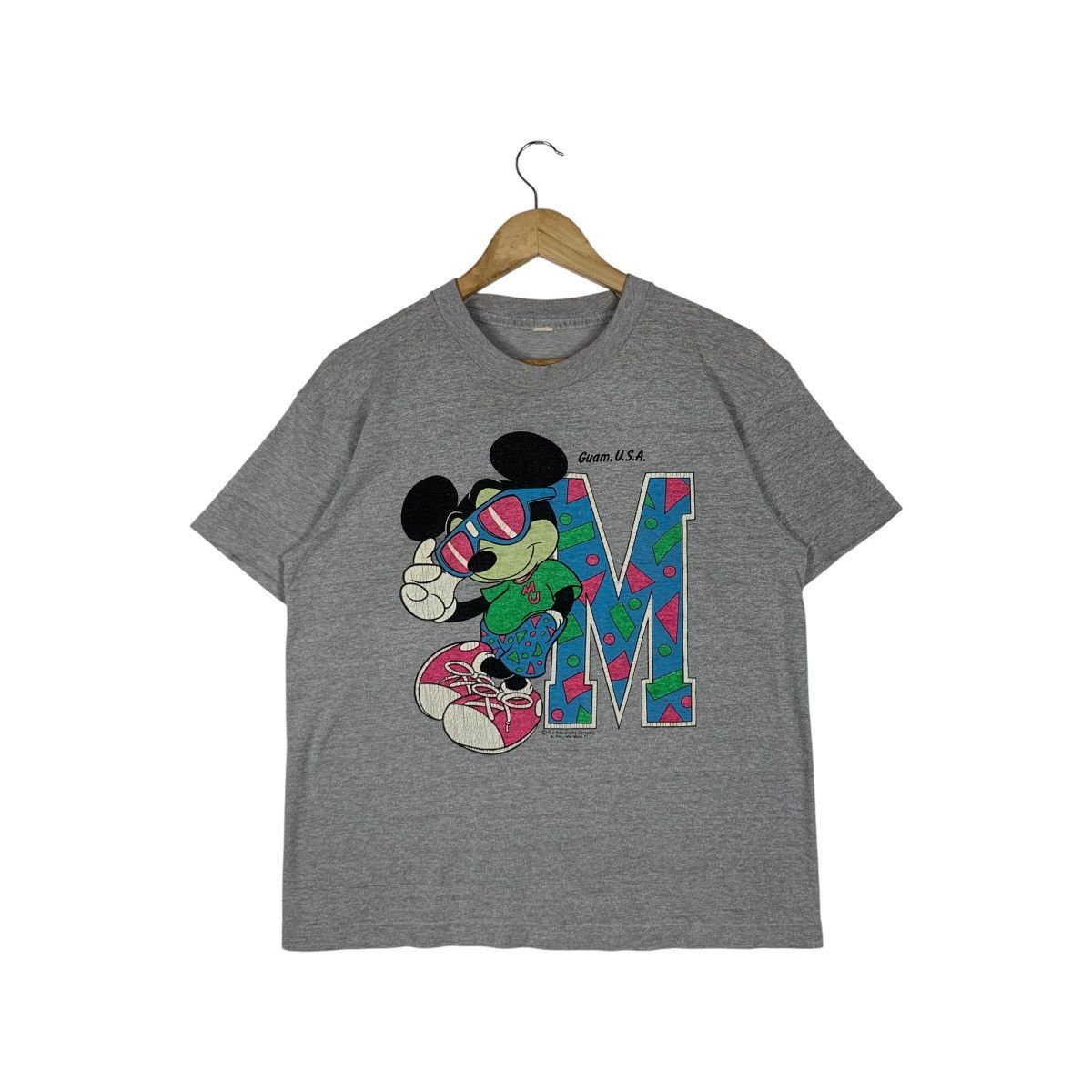 Disney Vintage 90’ MICKEY MOUSE GUAM Hawaii Beach Tee Shirt Size M / US 6-8 / IT 42-44 - 1 Thumbnail