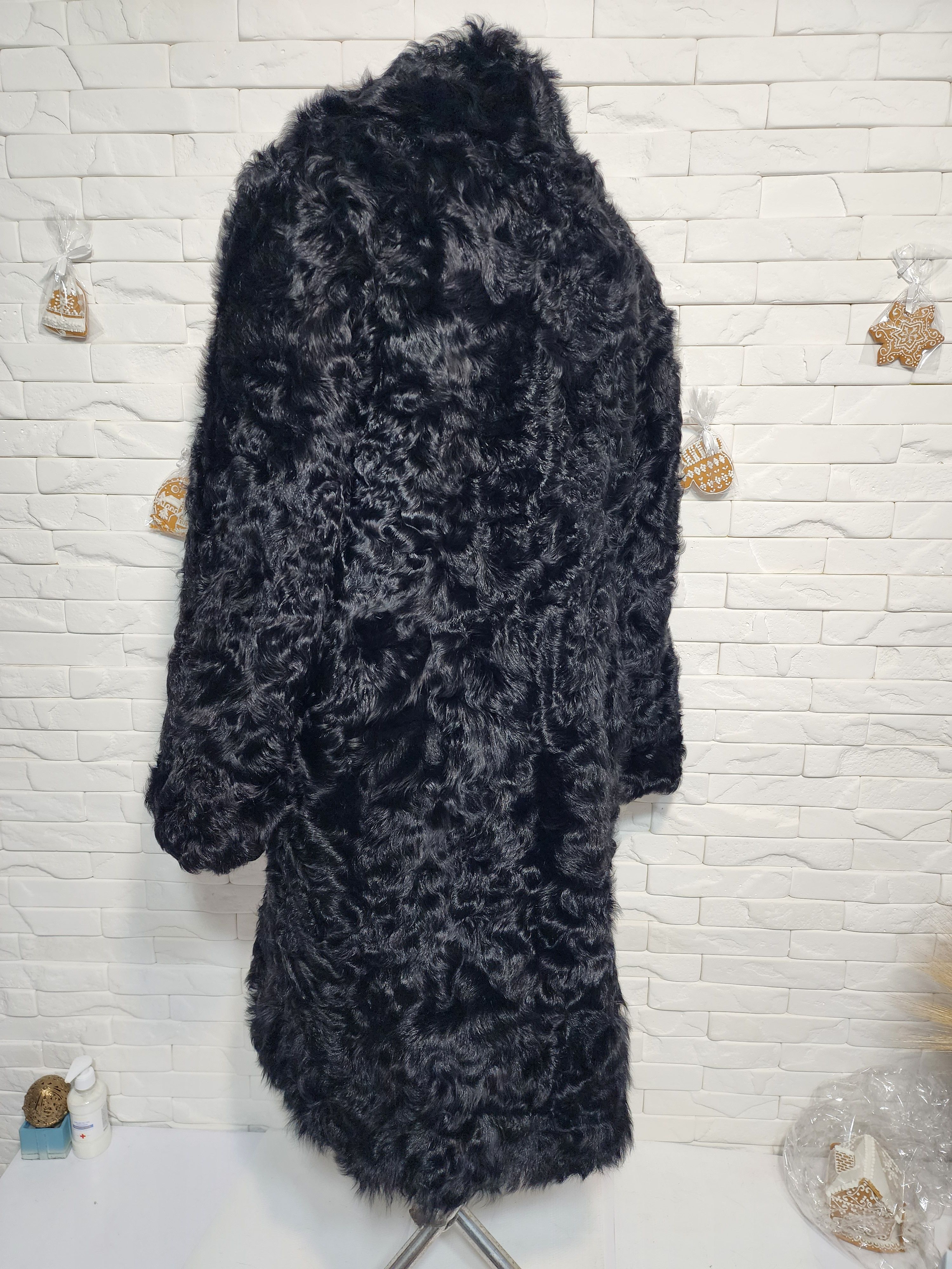 Furla Black Goat Fur Coat: Women's Warm Outerwear Size XL / US 12-14 / IT 48-50 - 5 Thumbnail