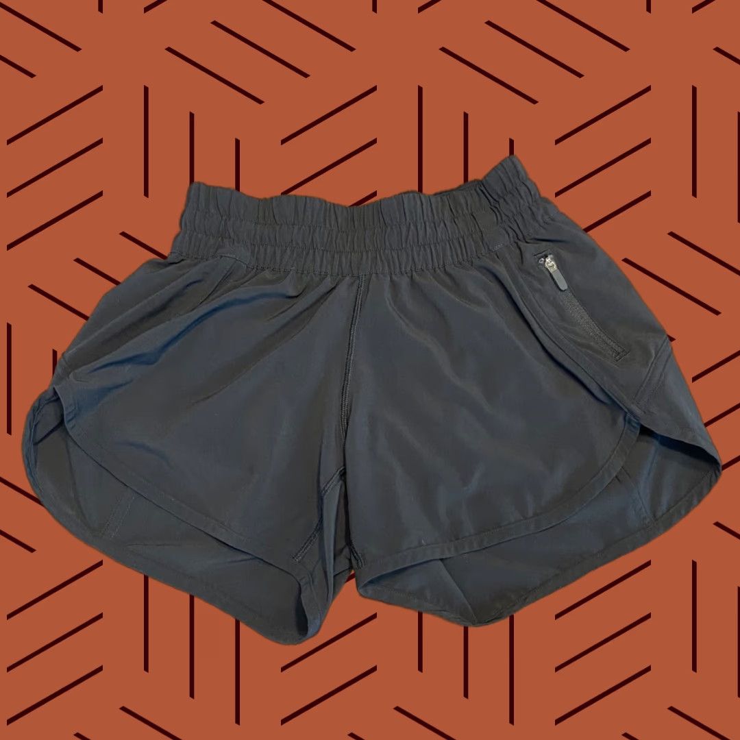 Lululemon Lululemon Shorts Women 4” Black Elastic Waist Band Zip Pocket Tracker Short Lined 6 Size 27" / US 4 / IT 40 - 1 Thumbnail