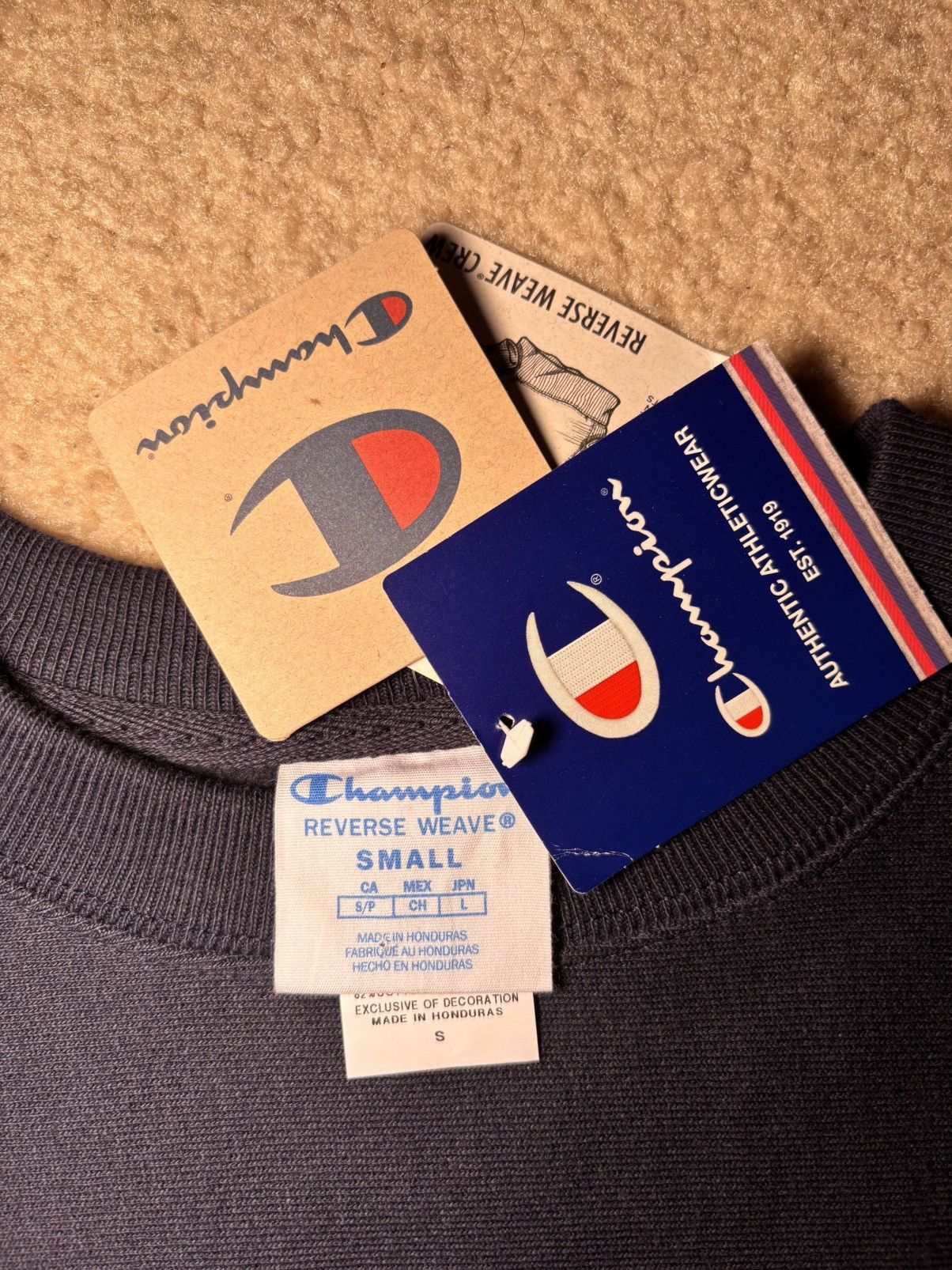 Champion NWT VTG Champion Sz S Navy CrewNeck Reverse Weave Sweatshirt Size US S / EU 44-46 / 1 - 4 Thumbnail