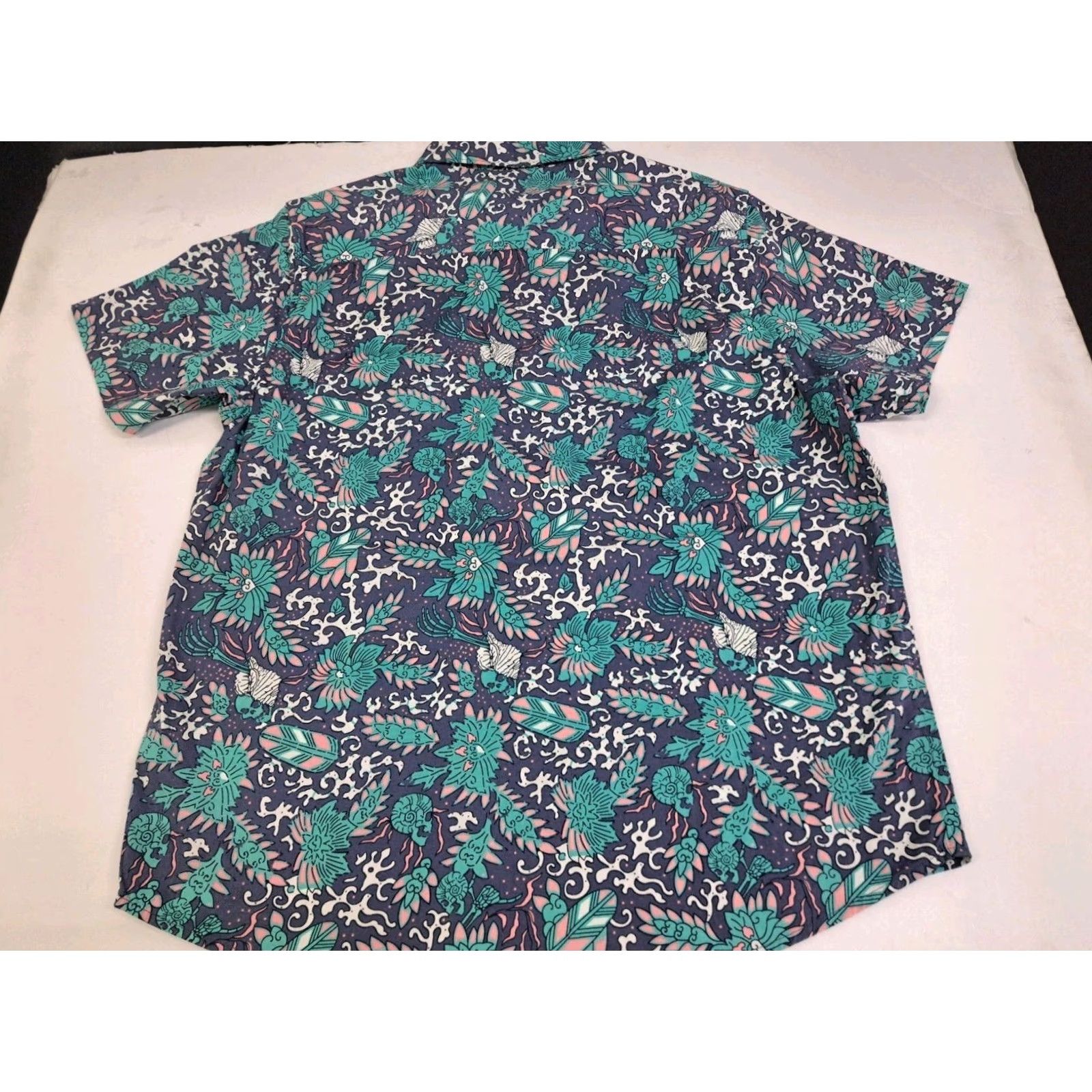 Hurley Hurley Mens Short Sleeve Button Up Shirt Multicolored Sea Print Size Medium #7302 Size US M / EU 48-50 / 2 - 4 Thumbnail