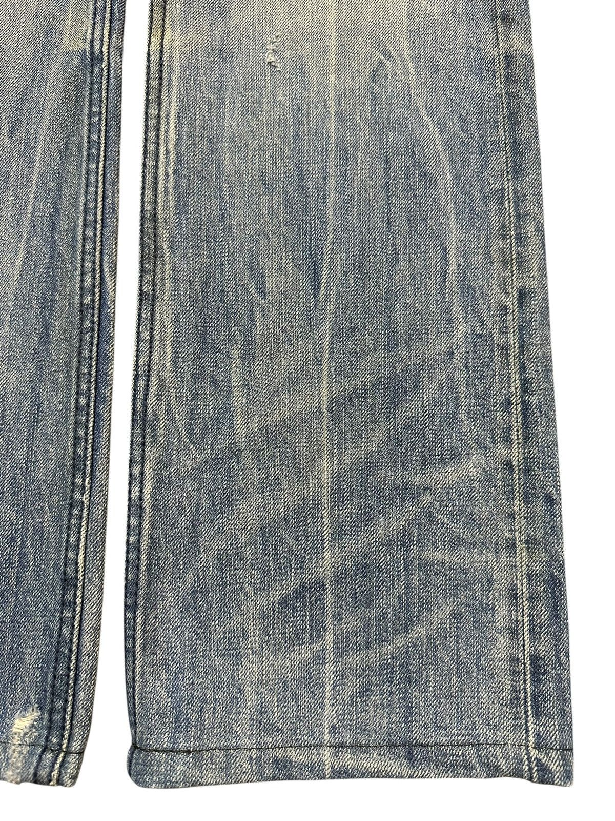 Japanese Brand Vintage Japanese Brand Blue Faded Wash Style Jeans Size US 31 - 8 Thumbnail