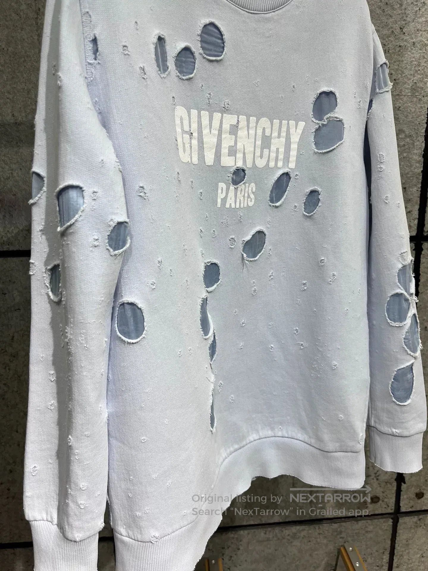 Givenchy Givenchy Blue Distressed Sweatshirt XS. Size US XS / EU 42 / 0 - 4 Thumbnail