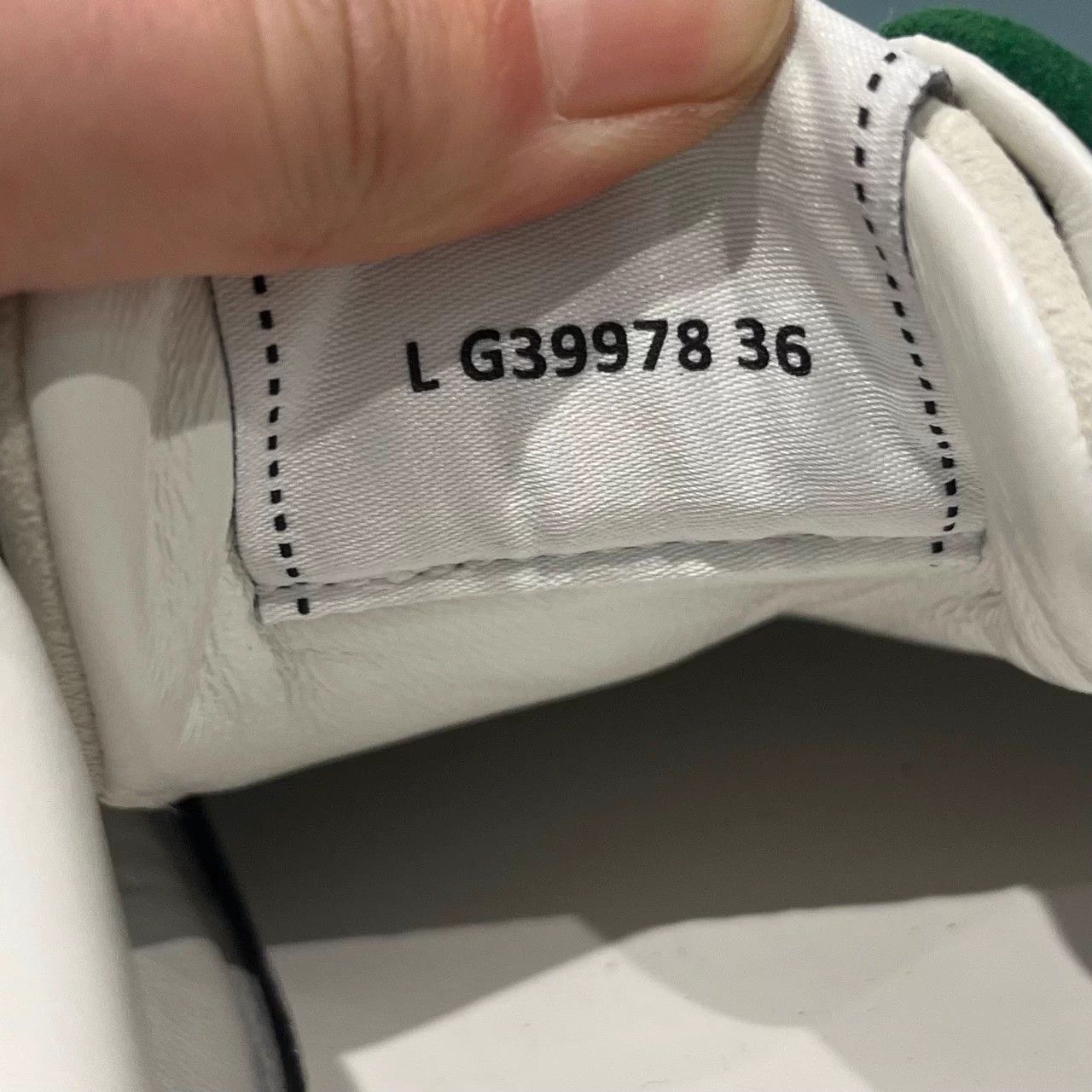 Other Chanel White Green Leather Low Top Sneaker 36 Size US 5 / IT 35 - 5 Thumbnail