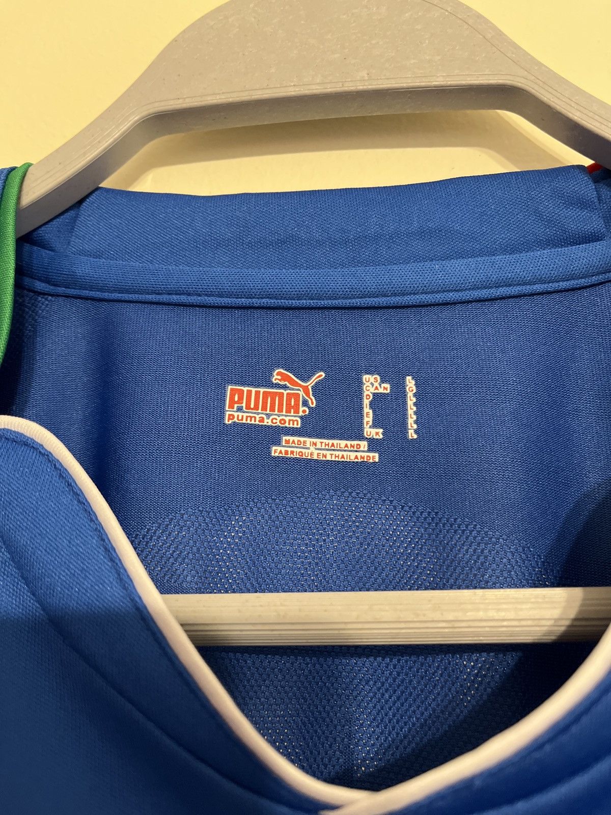Puma NWT Official 2010 World Cup, Puma Italian Jersey Size US L / EU 52-54 / 3 - 5 Thumbnail