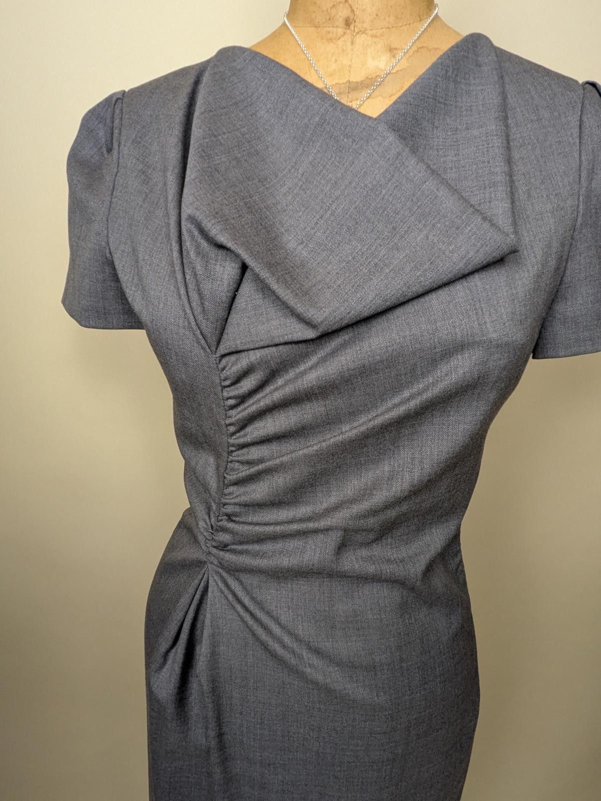 Moschino y2k moschino grey wool gathered dress Size S / US 4 / IT 40 - 2 Thumbnail