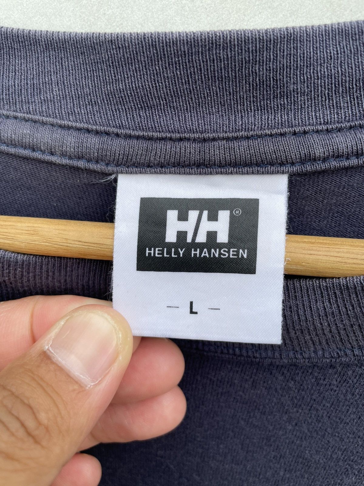 Helly Hansen 🔥Accept Binding Offer🔥 Sun Faded Helly Hansen Size US L / EU 52-54 / 3 - 3 Thumbnail