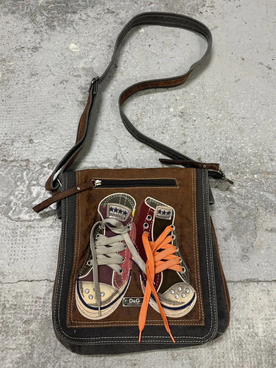Dolce & Gabbana 2000s Dolce & Gabbana Converse Trompe L’Oeil Leather Shoulder Bag Size ONE SIZE - 1 Thumbnail