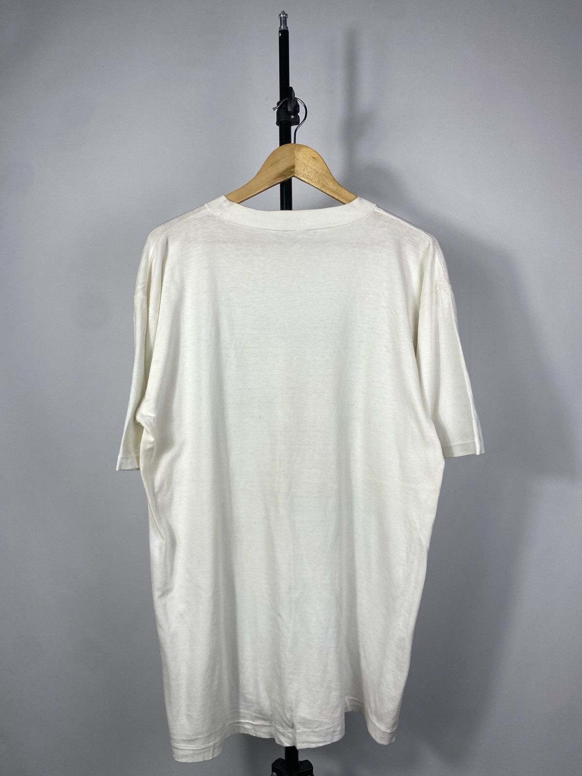TEE JAYS Vintage 90s Animals Rabbit on Ice Y2K Tee Shirt Size US XXL / EU 58 / 5 - 12 Thumbnail
