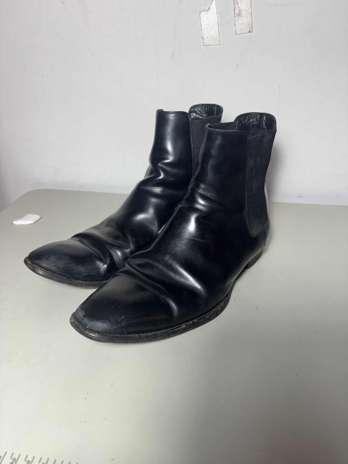 Saint Laurent Chelsea Boots Black Leather