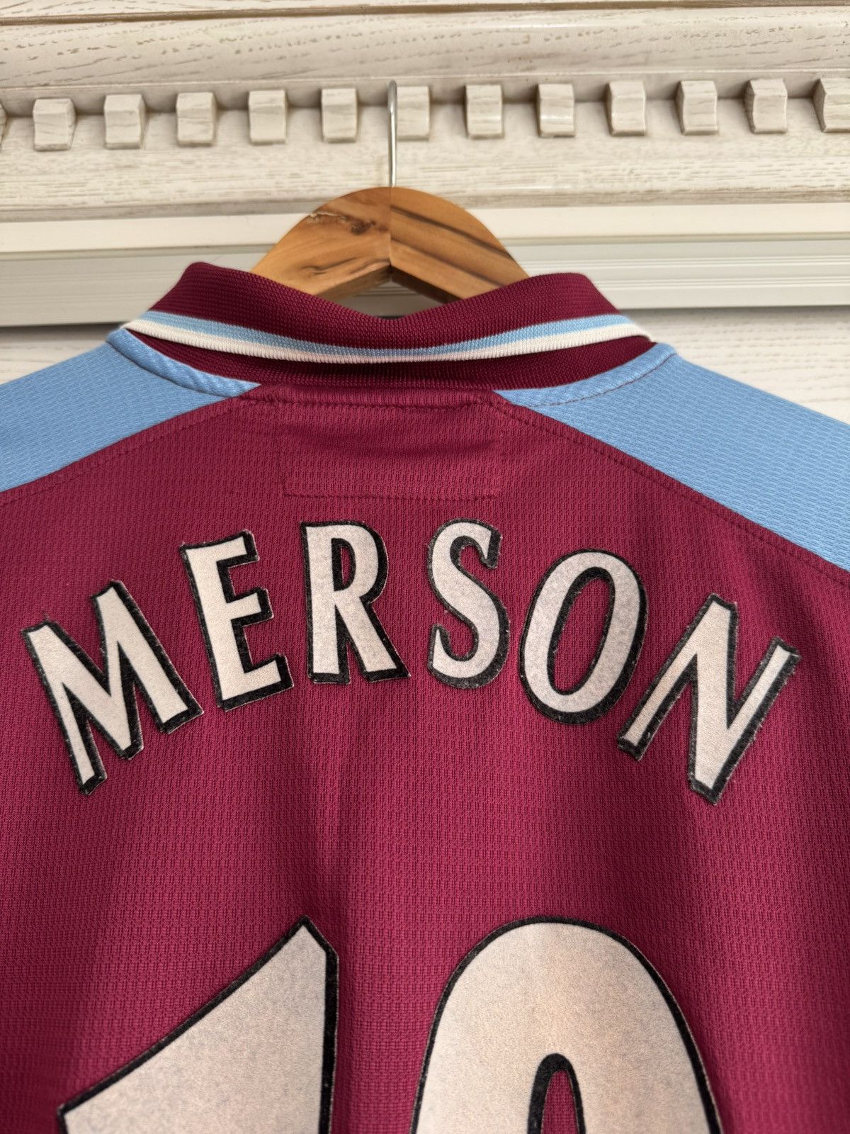 Diadora Vintage Merson #10 Aston Villa 2000-2001 Home Soccer Jersey Size US L / EU 52-54 / 3 - 11 Thumbnail