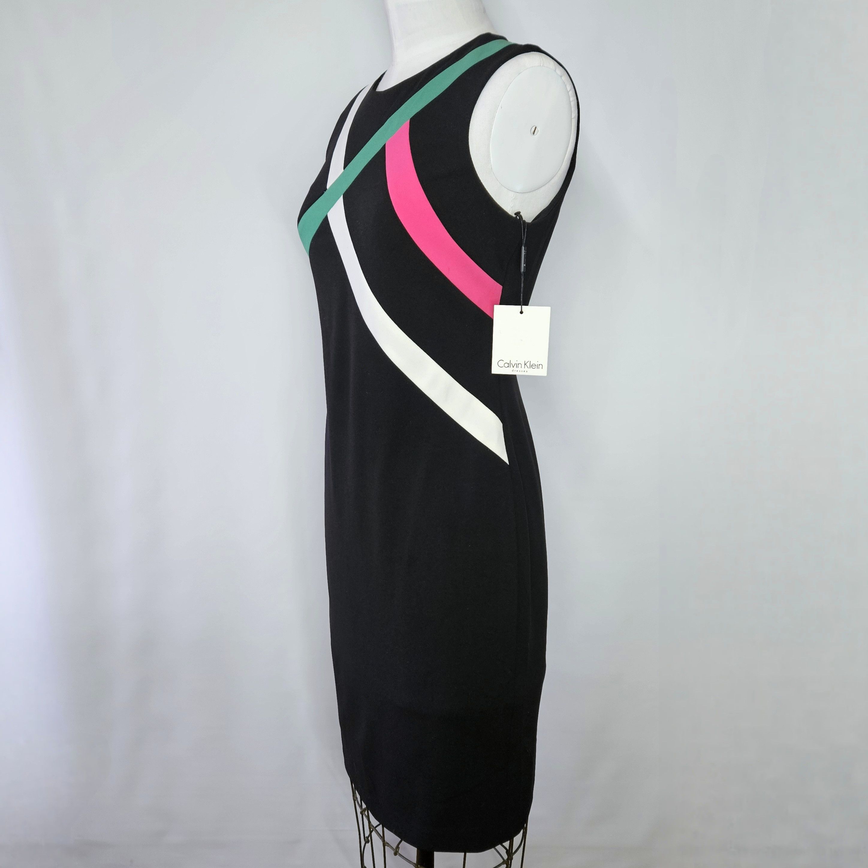 Calvin Klein Calvin Klein Size 8 Dress Black Striped Bodycon Artsy Sleeve Size M / US 6-8 / IT 42-44 - 2 Thumbnail
