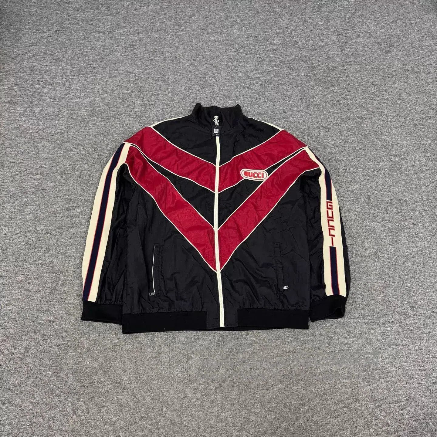 Gucci Red Colorblock Zip-Up Jacket - XL. Size US XL / EU 56 / 4 - 1 Thumbnail