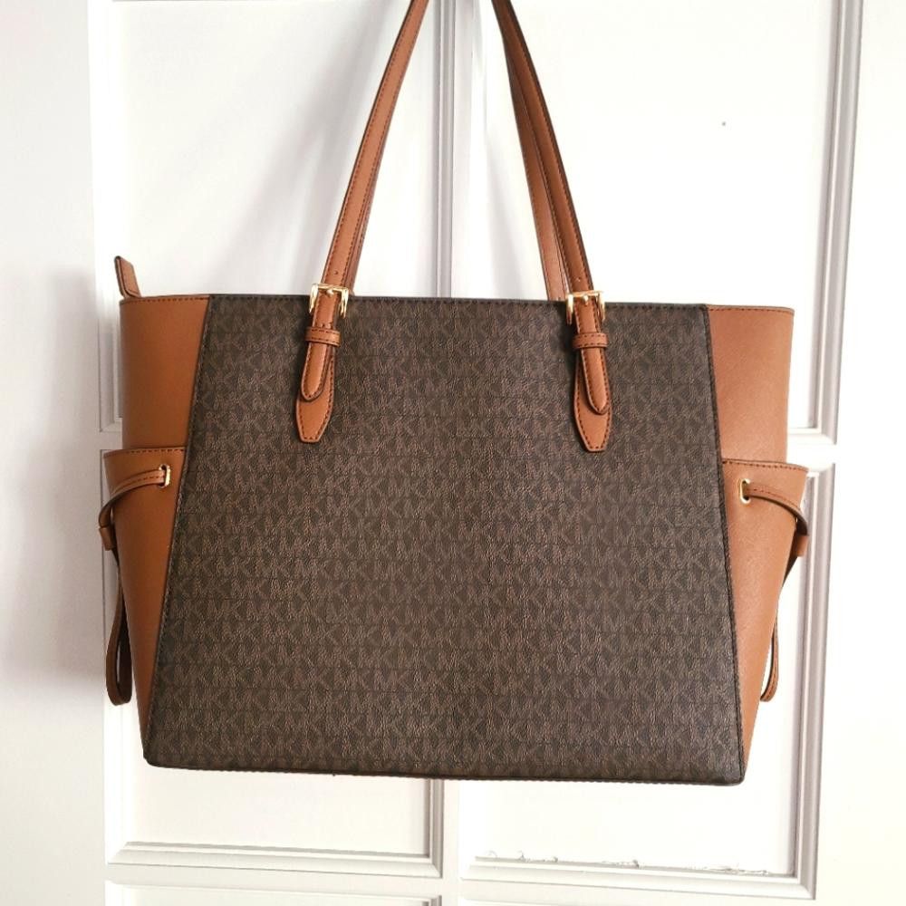 Michael Kors Michael Kors Gilly Large Brown Travel Drawstring Tote Bag Size ONE SIZE - 3 Thumbnail