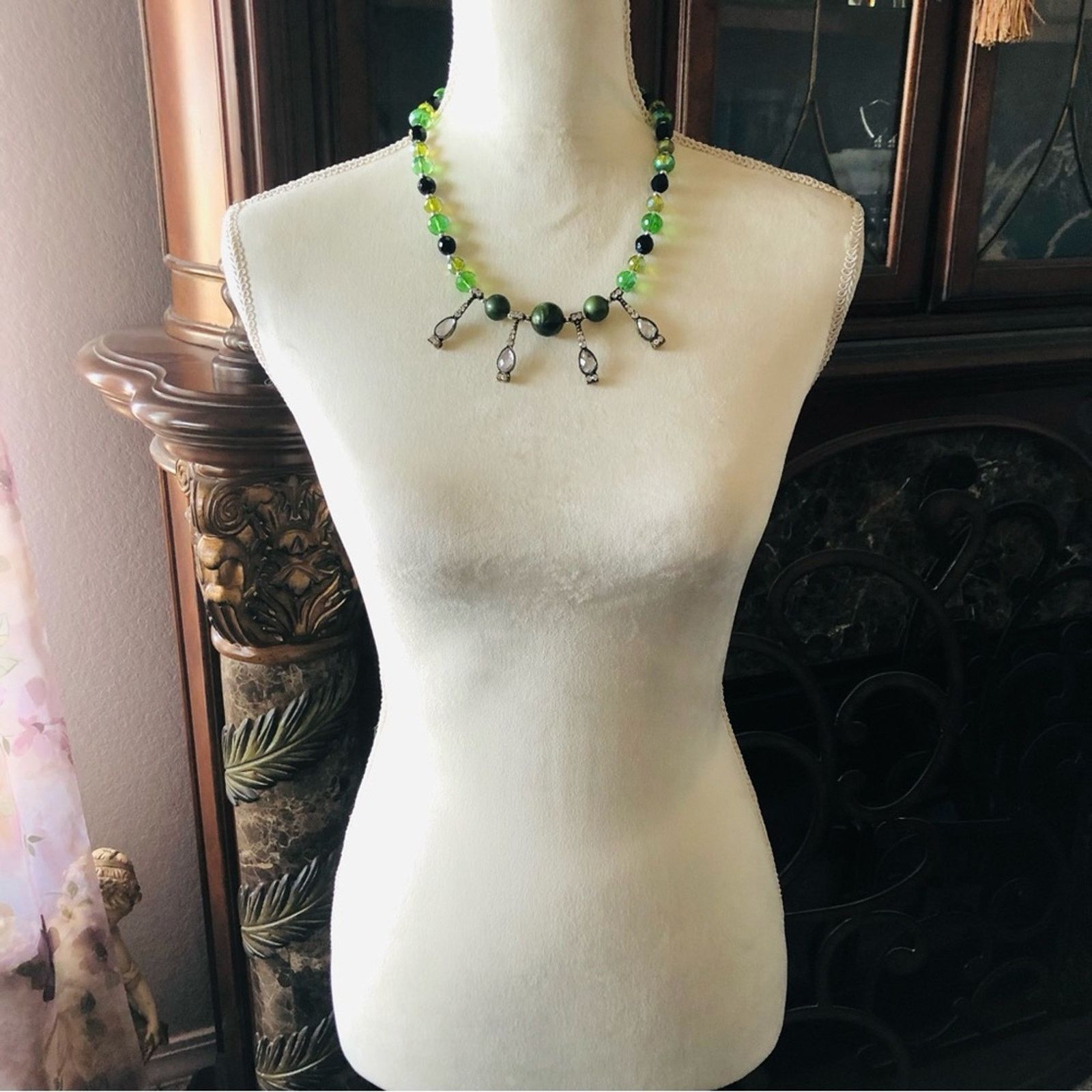 Handmade Handcrafted forest surrender crystal bead pendant necklace Size ONE SIZE - 6 Thumbnail