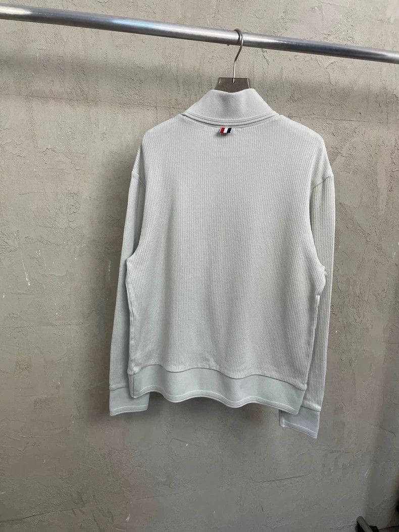 Thom Browne Thom Browne Light beige half high collar knit sweater Size US XL / EU 56 / 4 - 2 Thumbnail