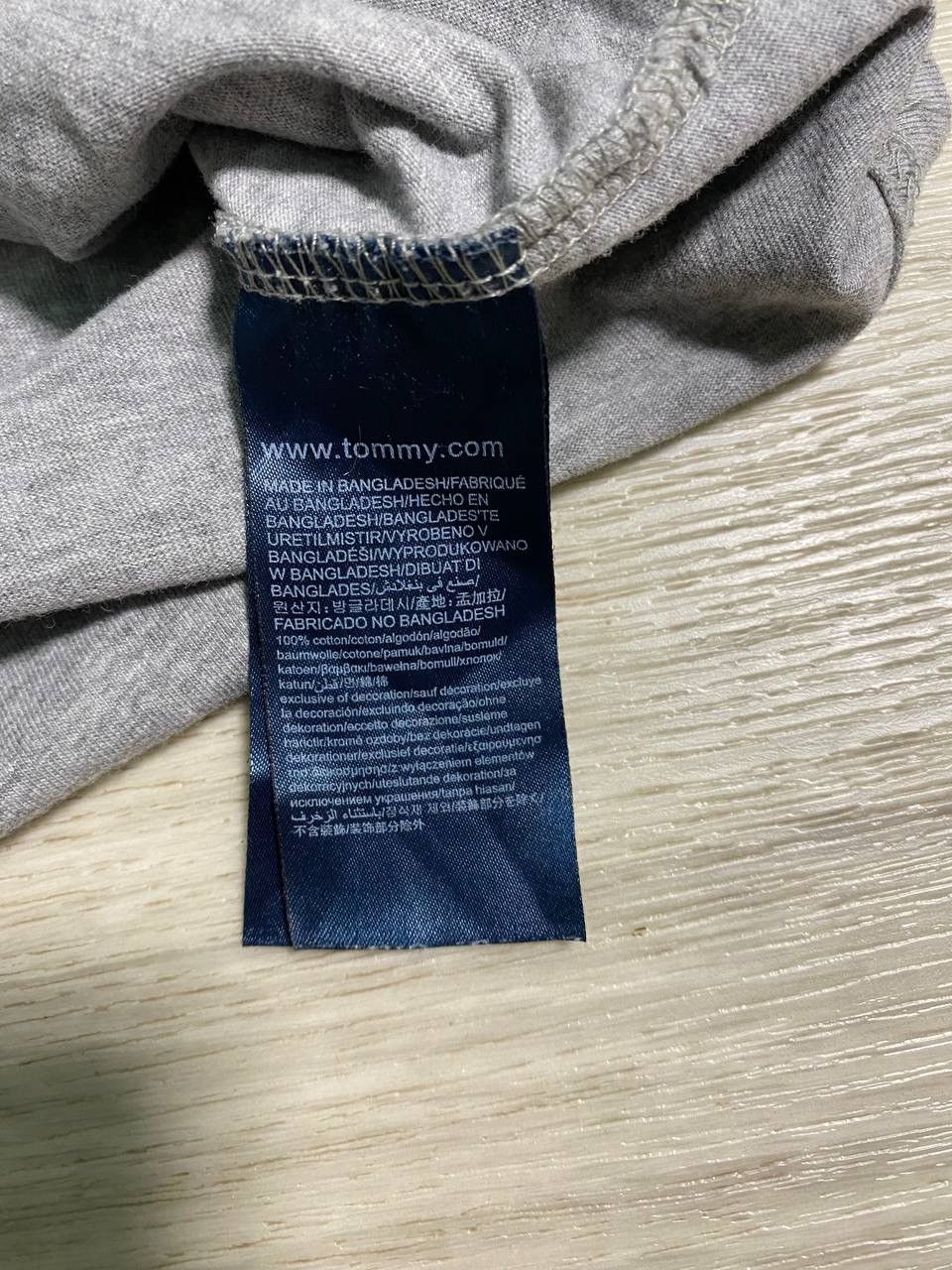Tommy Hilfiger Tommy Jeans basic logo gray tee Size US XL / EU 56 / 4 - 4 Thumbnail