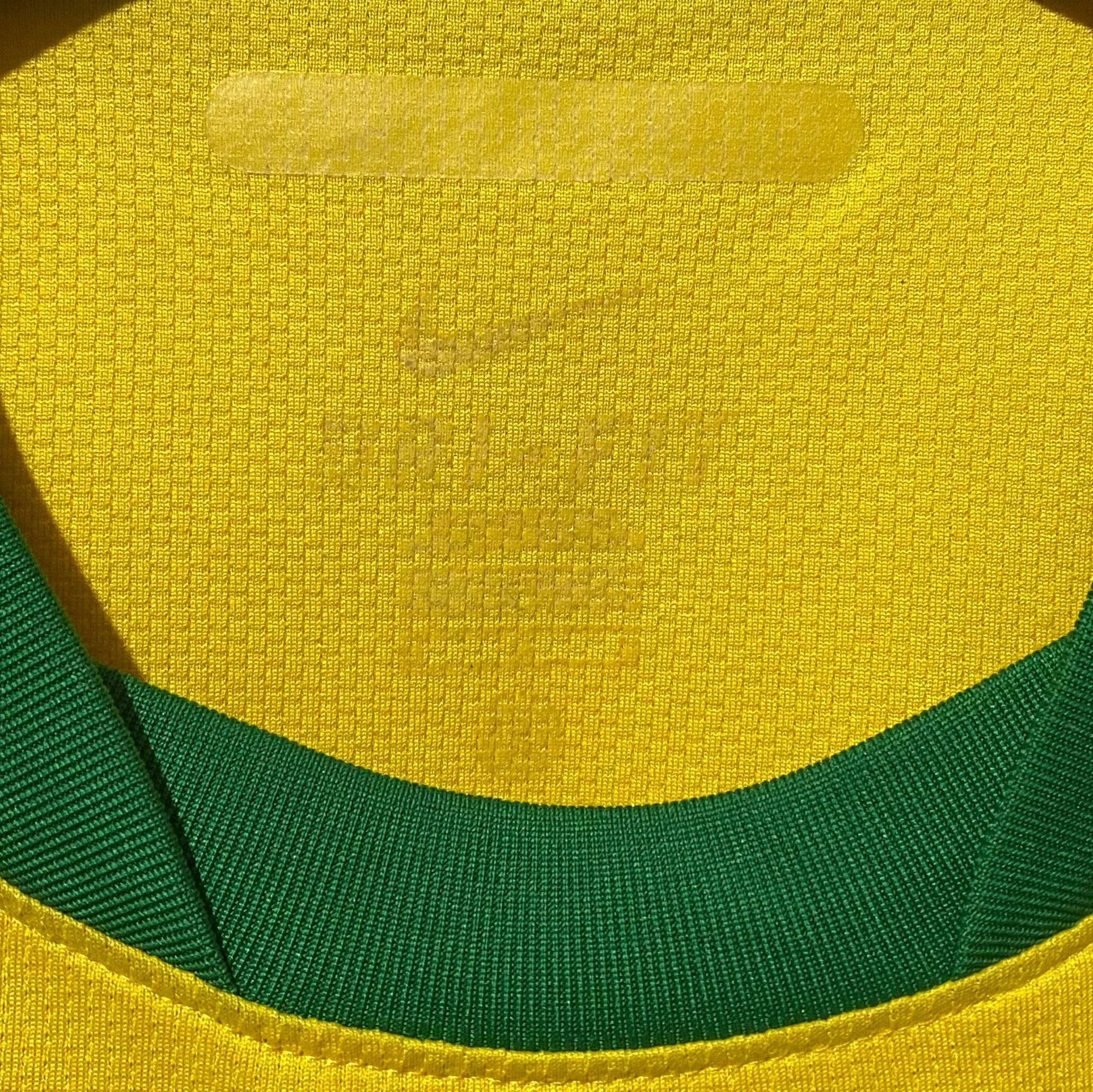 Nike Brazil World Cup 2010 Home Jersey Ricardo Kaká Size US M / EU 48-50 / 2 - 5 Thumbnail