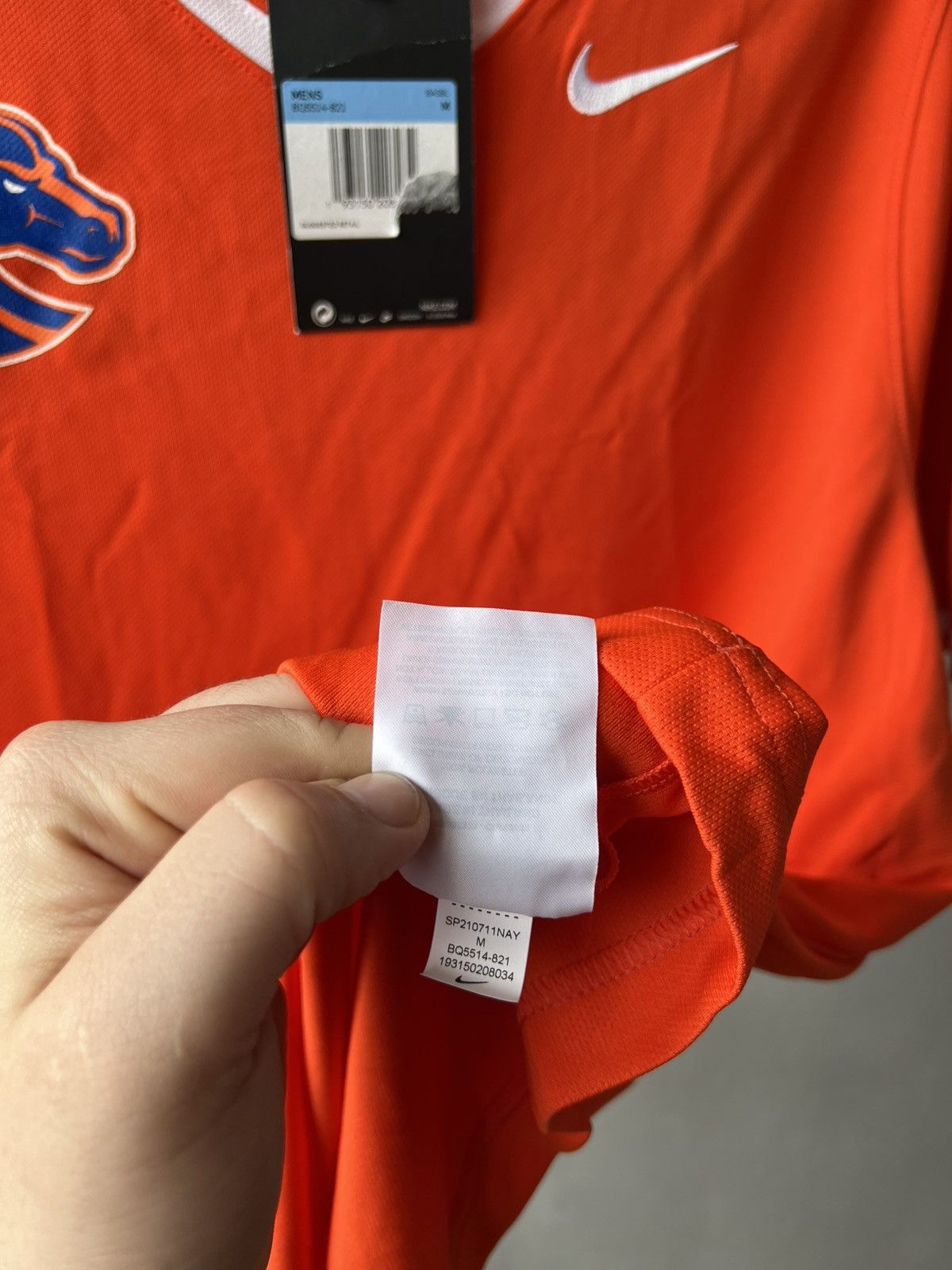 Nike NIKE BOISE STATE BRONCOS BASEBALL JERSEY SHIRT MEN’S NWT NEW Size US M / EU 48-50 / 2 - 14 Thumbnail