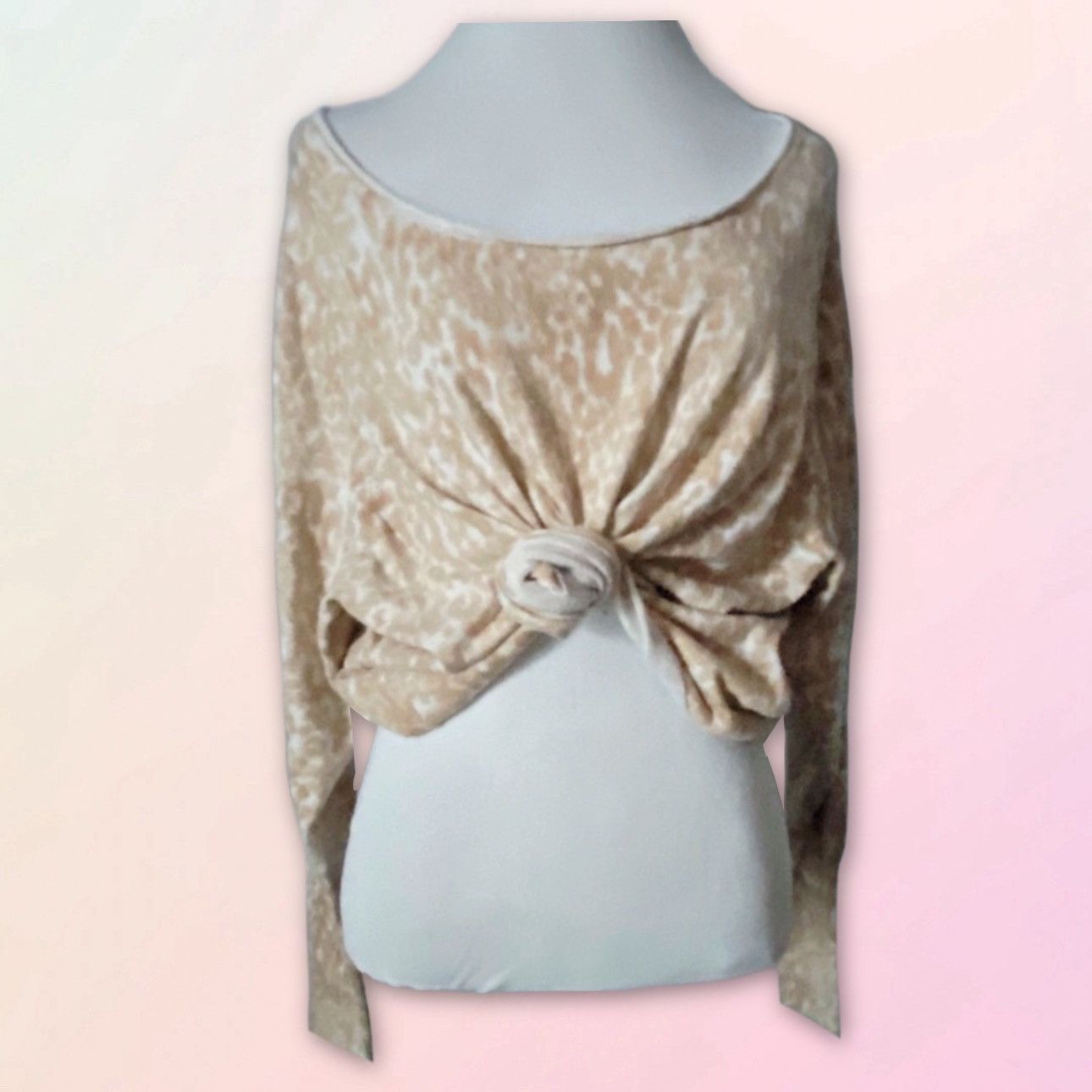 Vintage Vintage, Tan, Leopard Print, Raw Hem Oversized, Knit Sweater Size ONE SIZE - 14 Thumbnail
