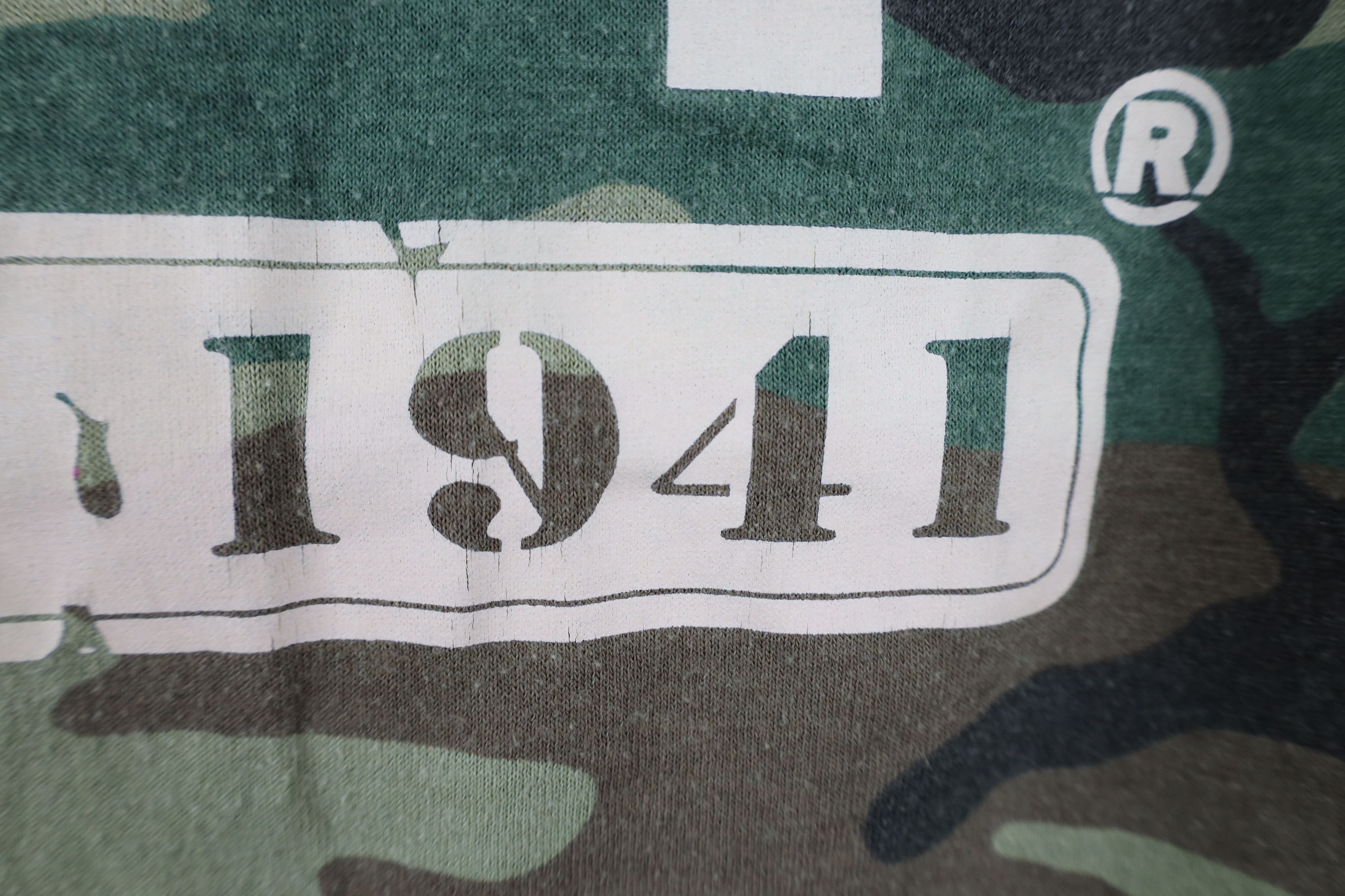 Vintage Vintage 90s Streetwear Spell Out Jeep Camouflage T-Shirt USA Size US L / EU 52-54 / 3 - 5 Thumbnail
